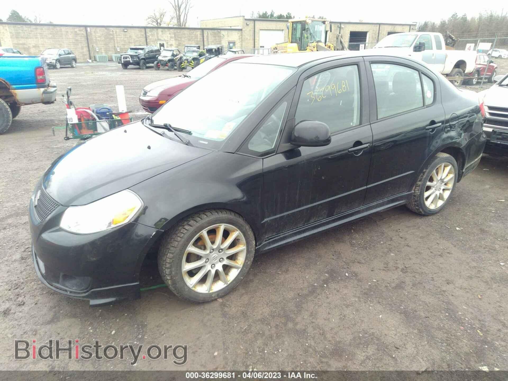 2011 SUZUKI SX4 - VIN: JS2YC5A41B6300029 - Фото 2