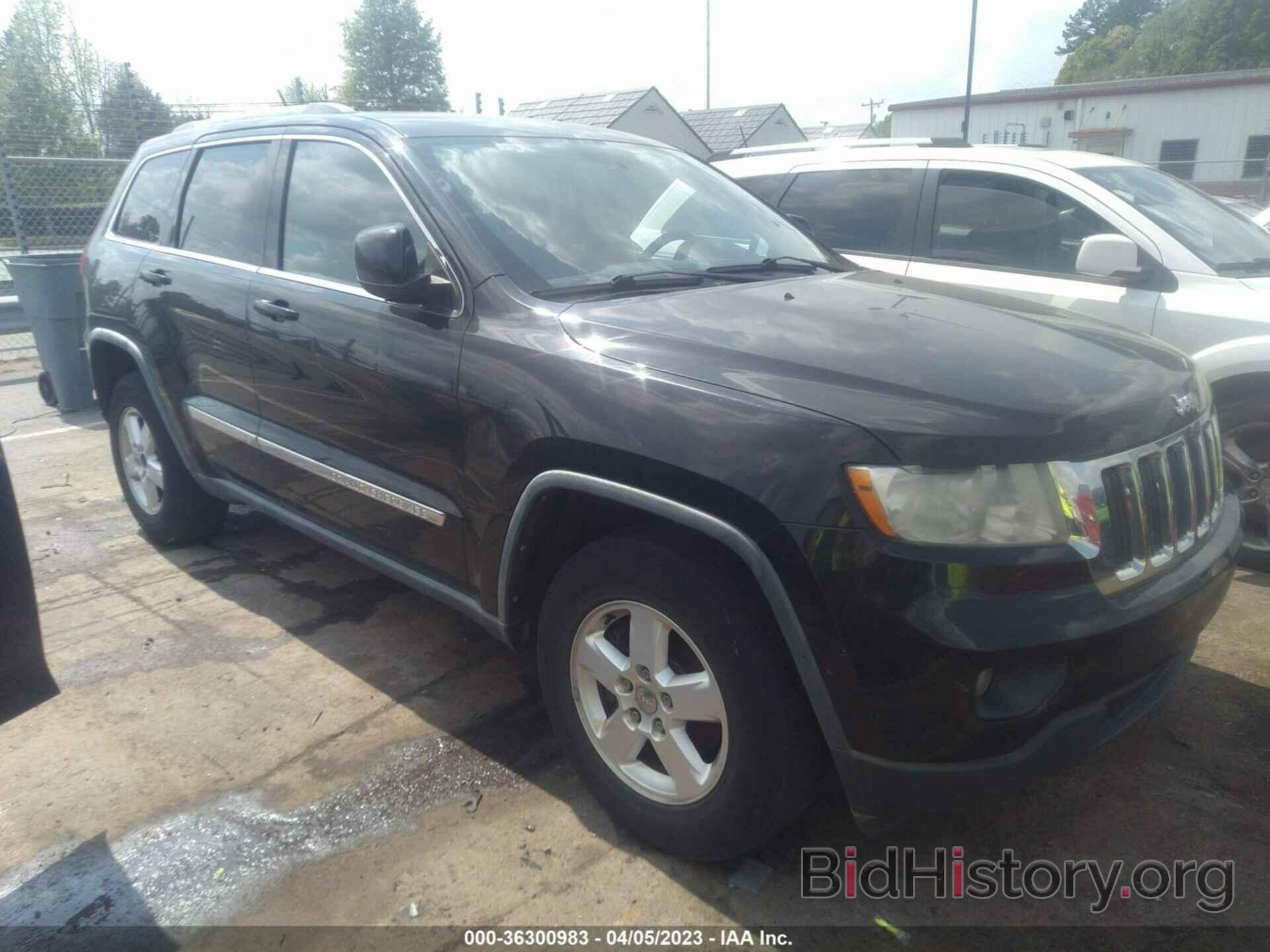 Photo 1J4RR4GG5BC671537 - JEEP GRAND CHEROKEE 2011