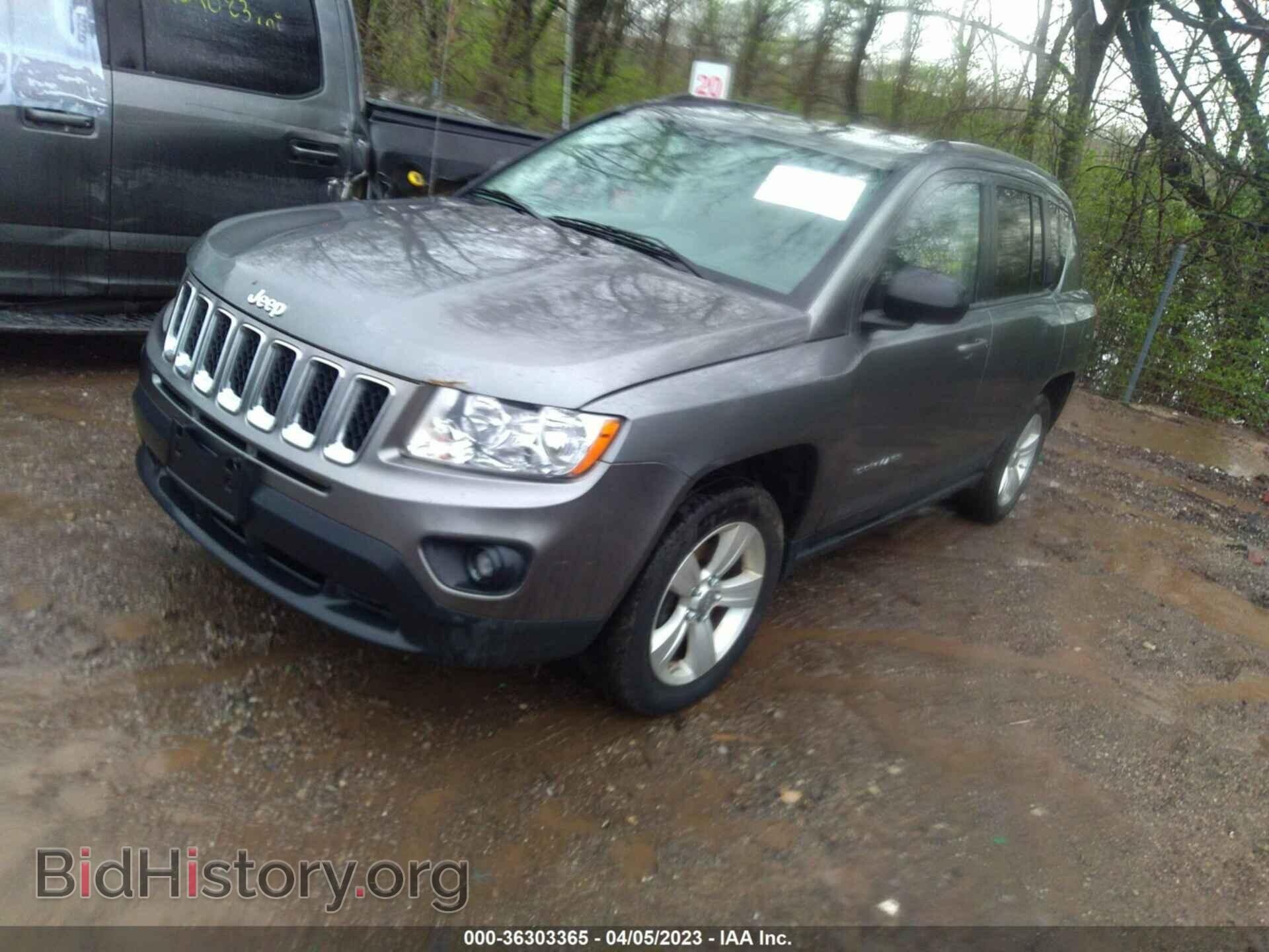 2011 JEEP COMPASS - VIN: 1J4NF1FB5BD207136 - Photo 2