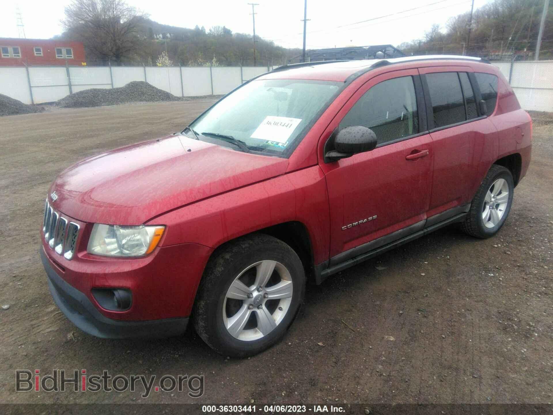 2011 JEEP COMPASS - VIN: 1J4NF1FB4BD134342 - Photo 2