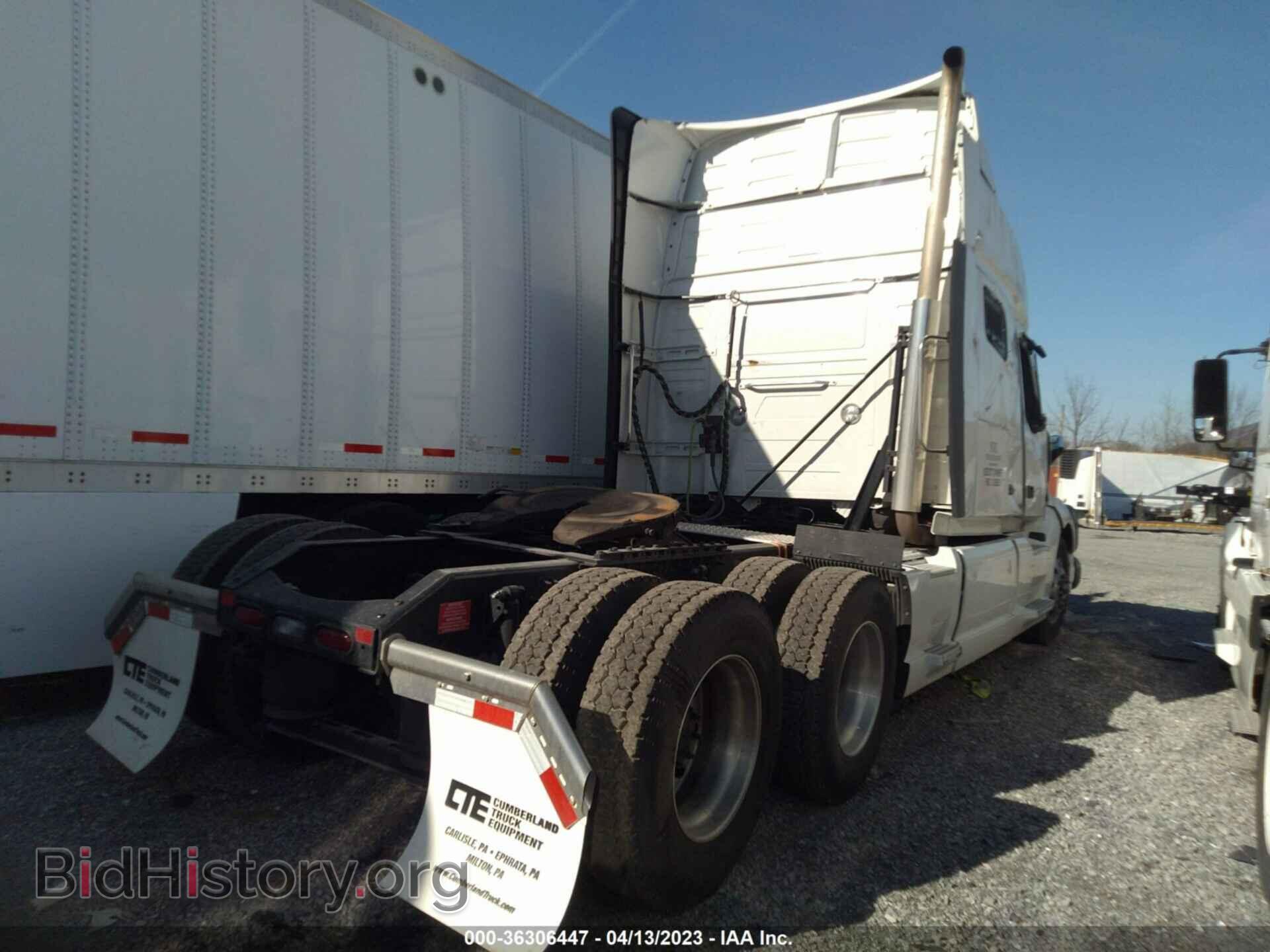 2022 VOLVO VNL - VIN: 4V4NC9EH2NN292832 - Фото 4
