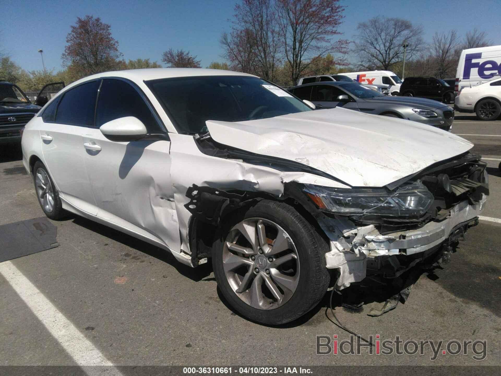 Photo 1HGCV1F16JA031366 - HONDA ACCORD SEDAN 2018