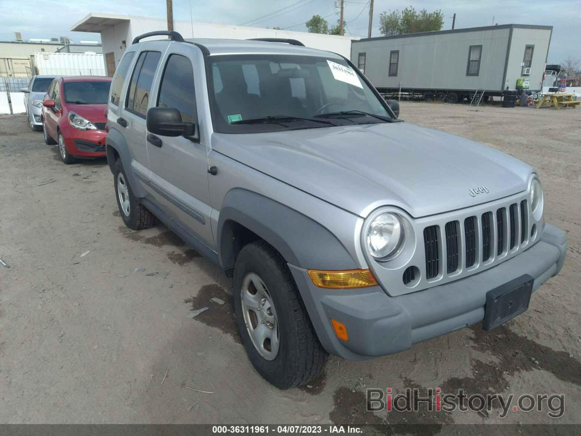 Photo 1J4GL48K56W103854 - JEEP LIBERTY 2006