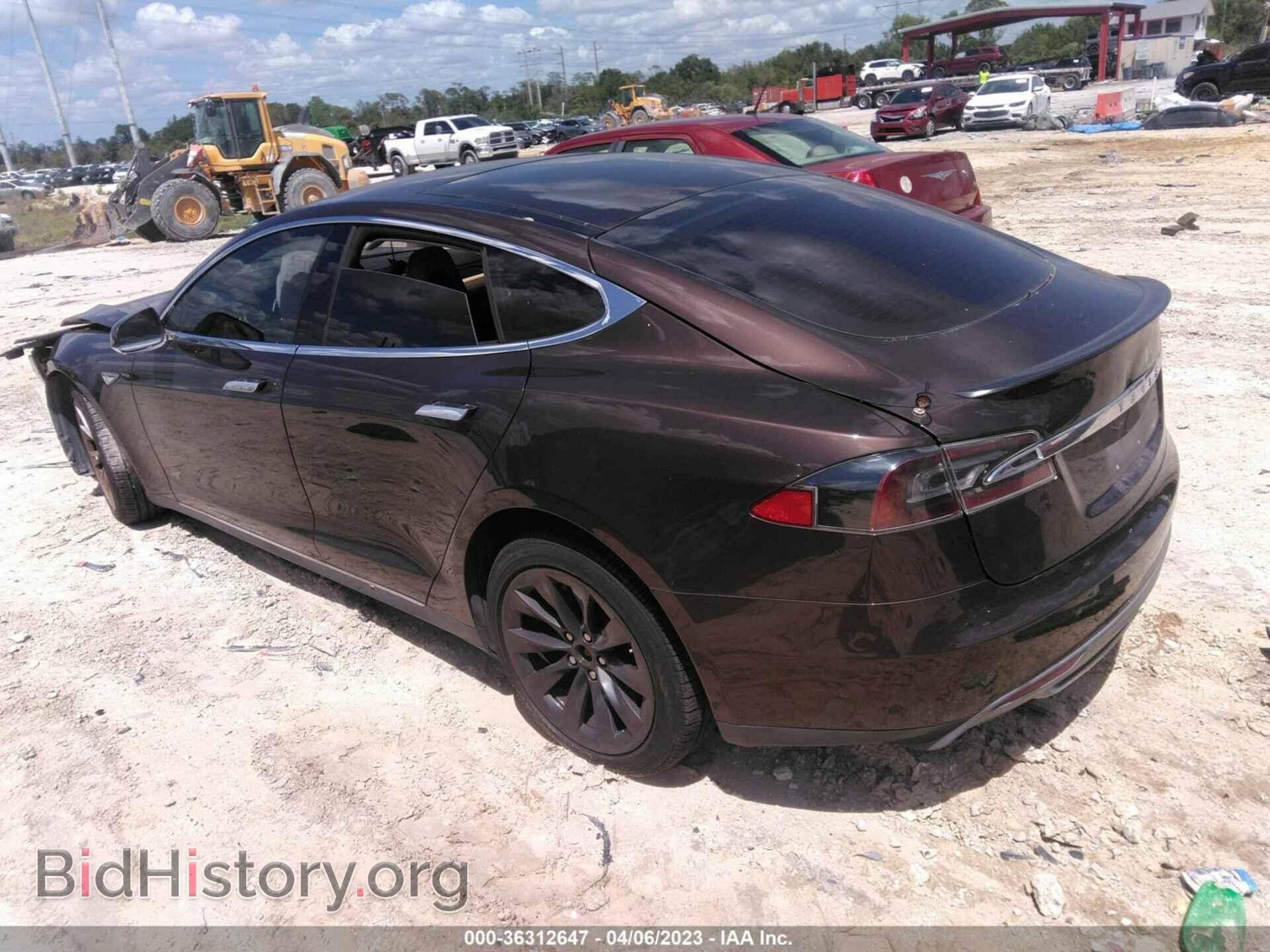 2014 TESLA MODEL S - VIN: 5YJSA1H19EFP45217 - Фото 3