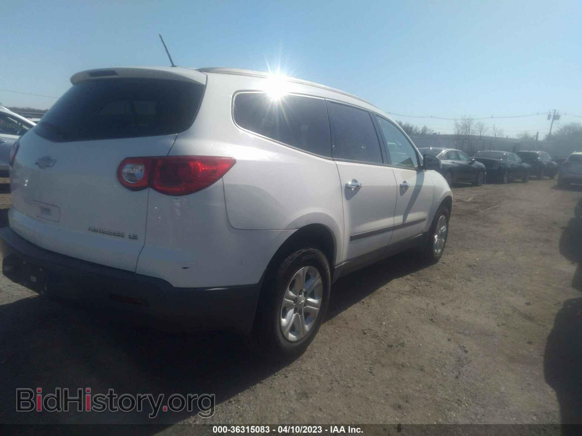 2012 CHEVROLET TRAVERSE - VIN: 1GNKRFED9CJ271724 - Фото 4