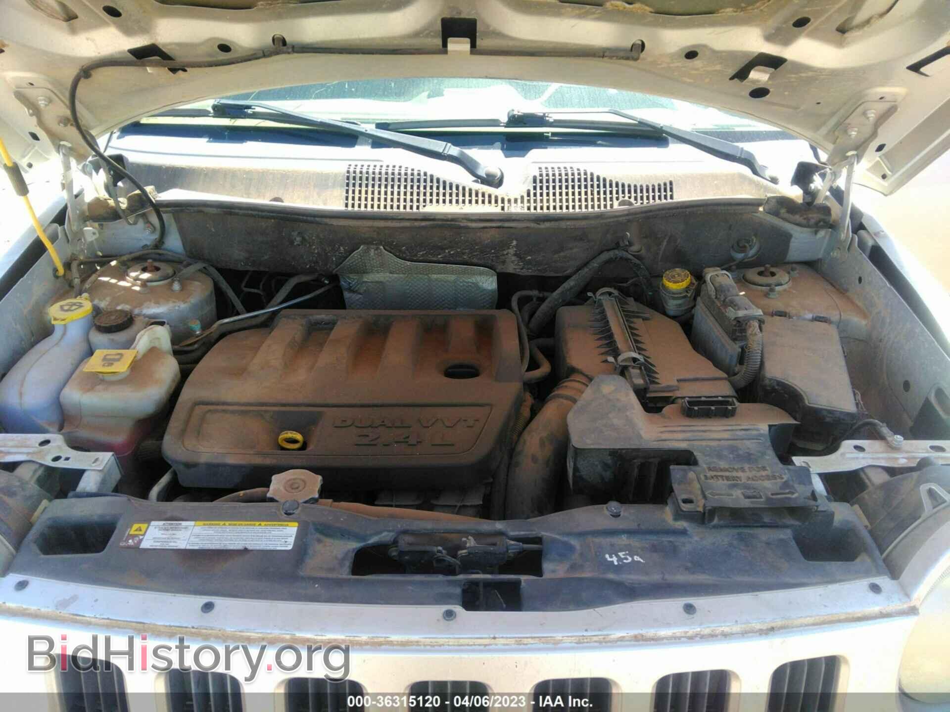 2010 JEEP COMPASS - VIN: 1J4NT4FB3AD541075 - Фото 10