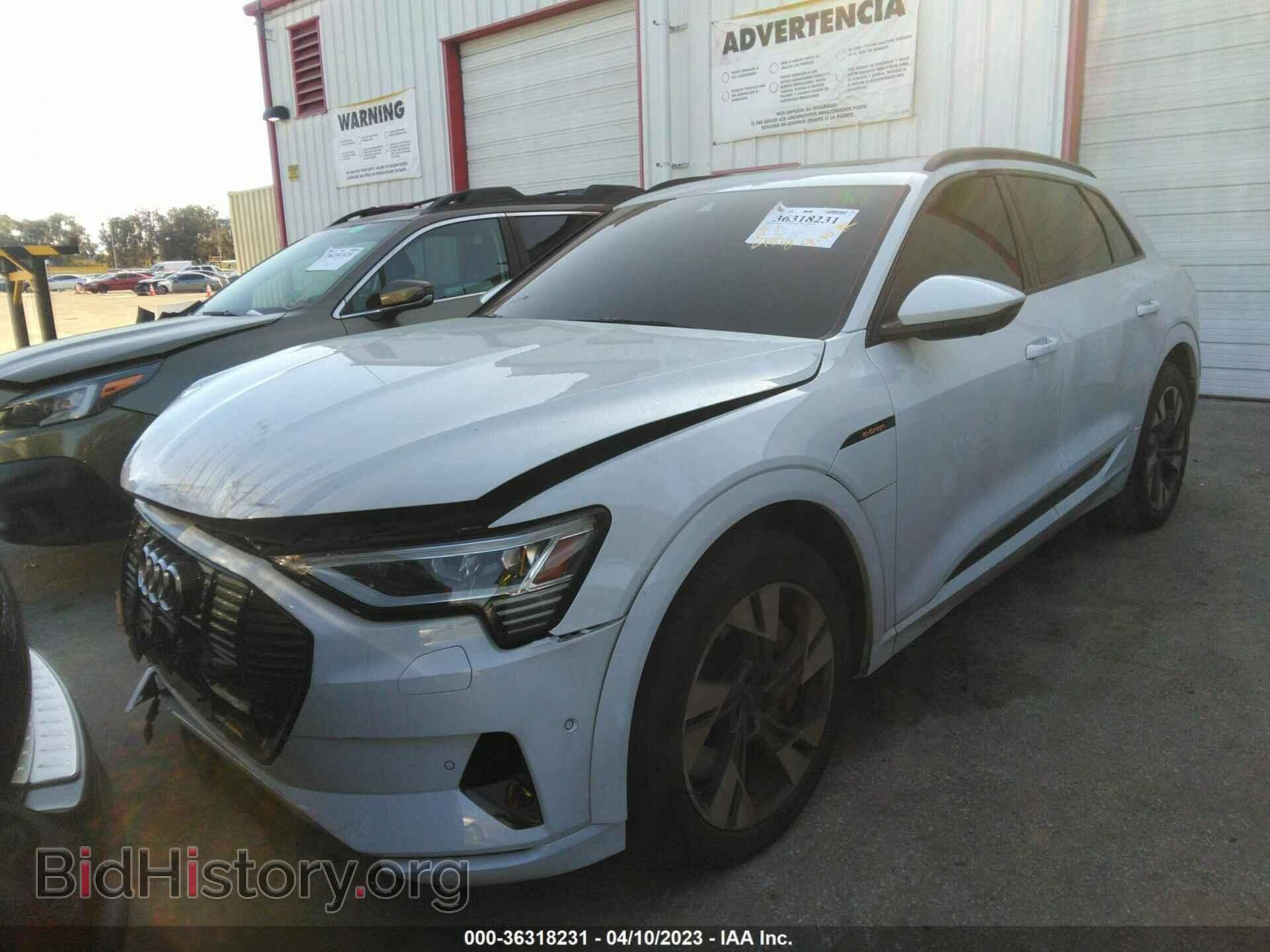 2021 AUDI E-TRON - VIN: WA1AAAGE0MB009875 - Фото 2