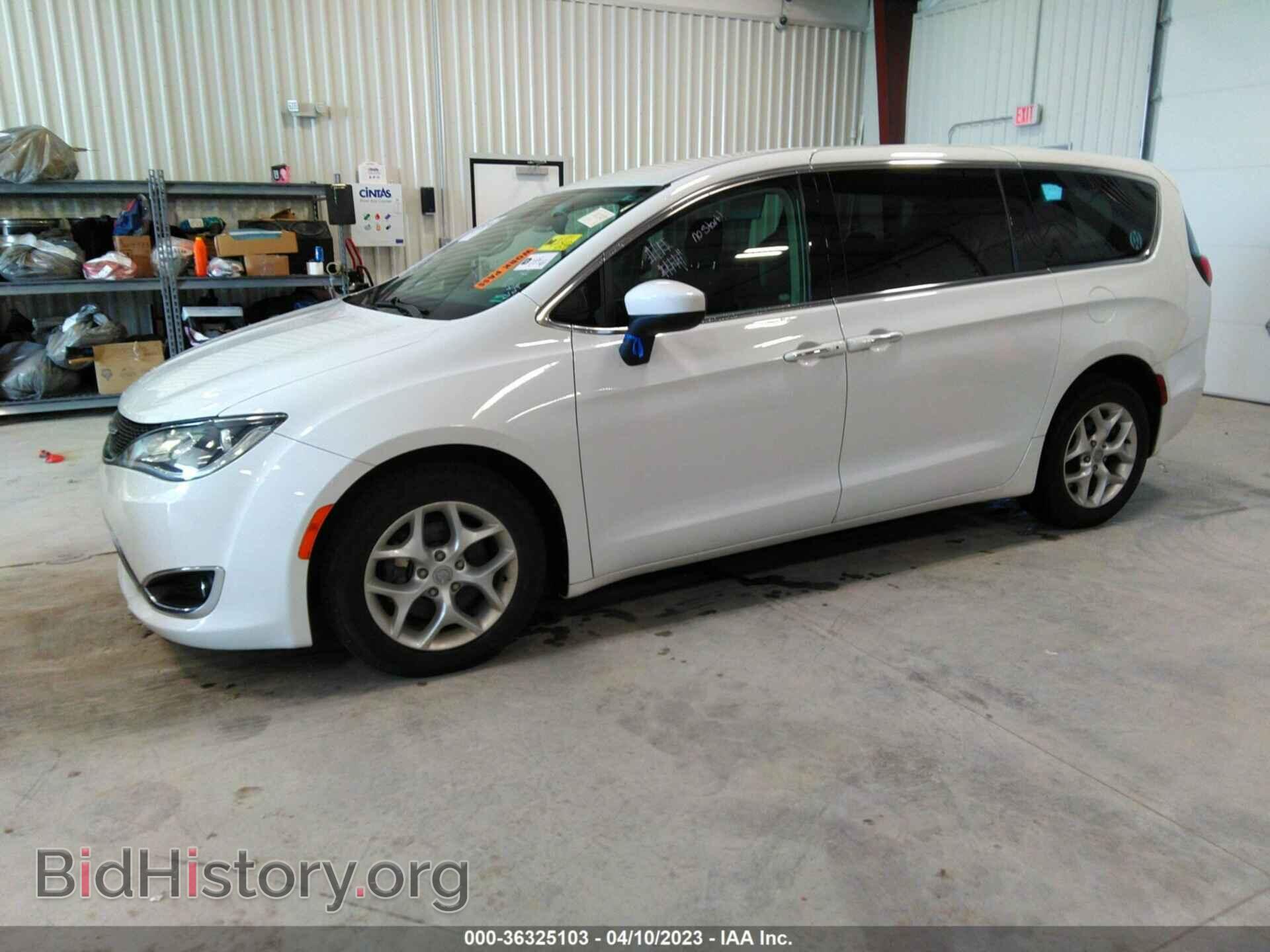 2017 CHRYSLER PACIFICA - VIN: 2C4RC1BG1HR796029 - Photo 2