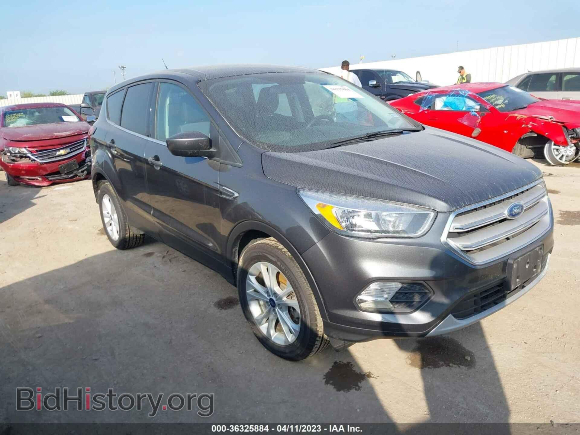 Photo 1FMCU9GD0KUB82255 - FORD ESCAPE 2019
