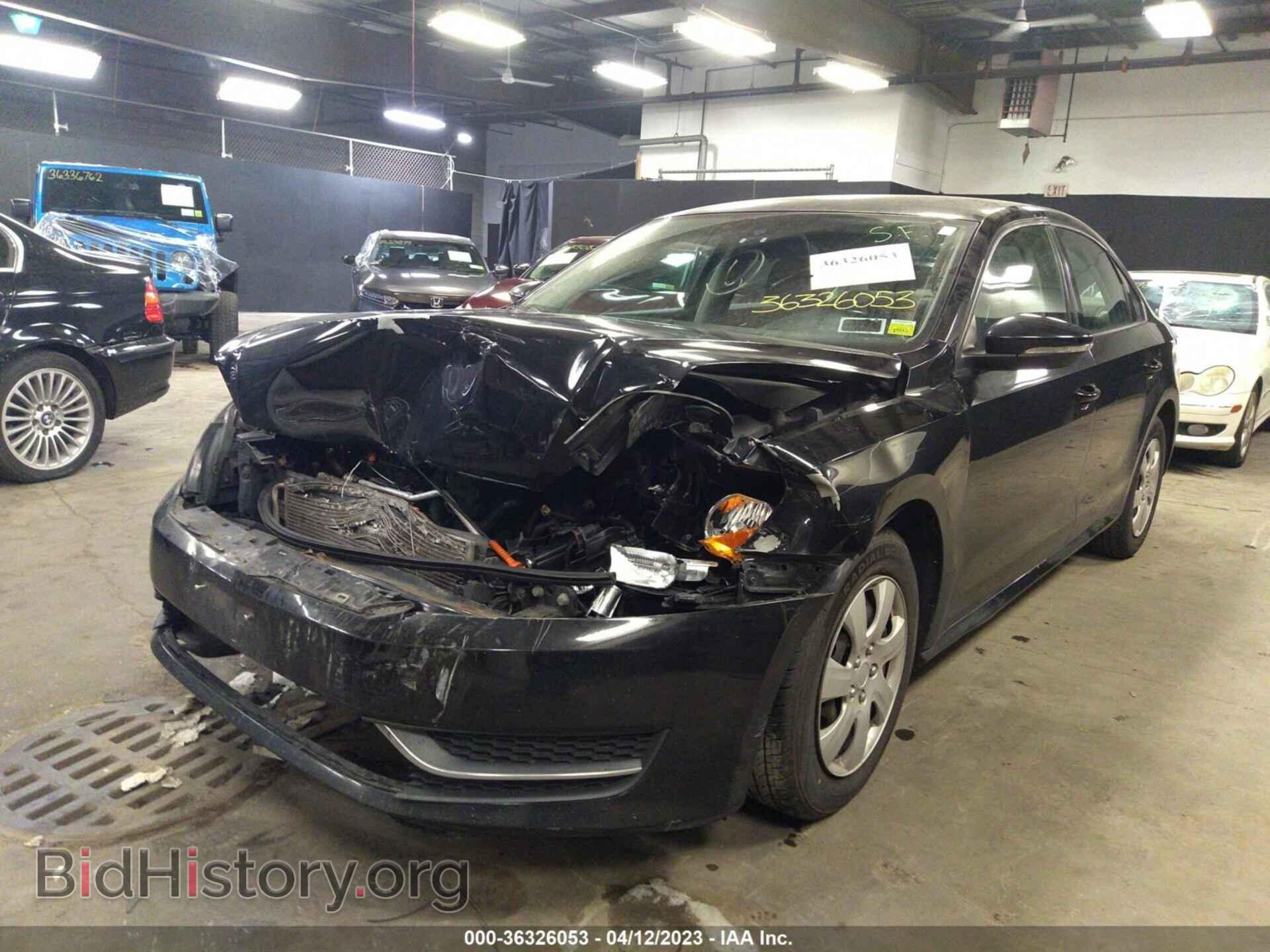 2012 VOLKSWAGEN PASSAT - VIN: 1VWAP7A34CC043161 - Фото 2