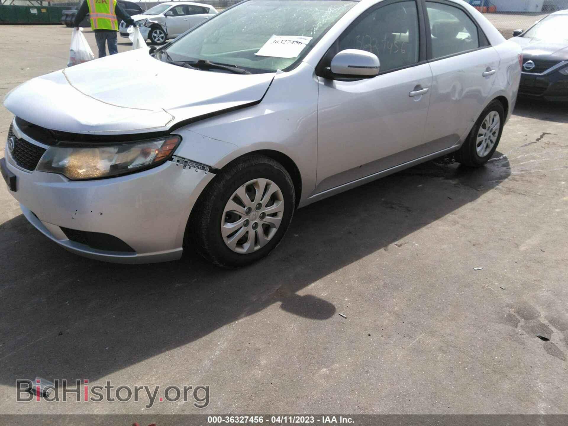 2011 KIA FORTE - VIN: KNAFU4A23B5408954 - Фото 2
