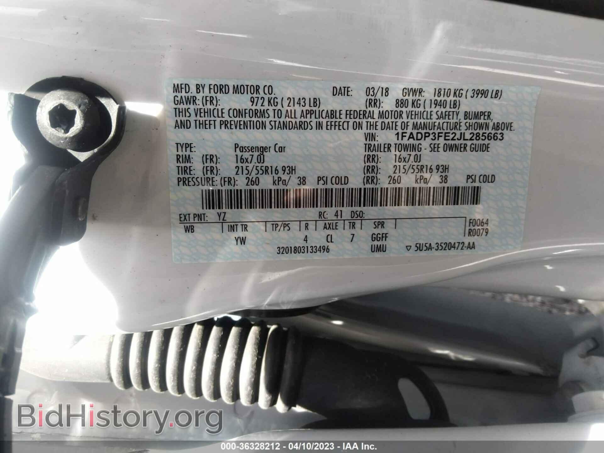 2018 FORD FOCUS - VIN: 1FADP3FE2JL285663 - Фото 9