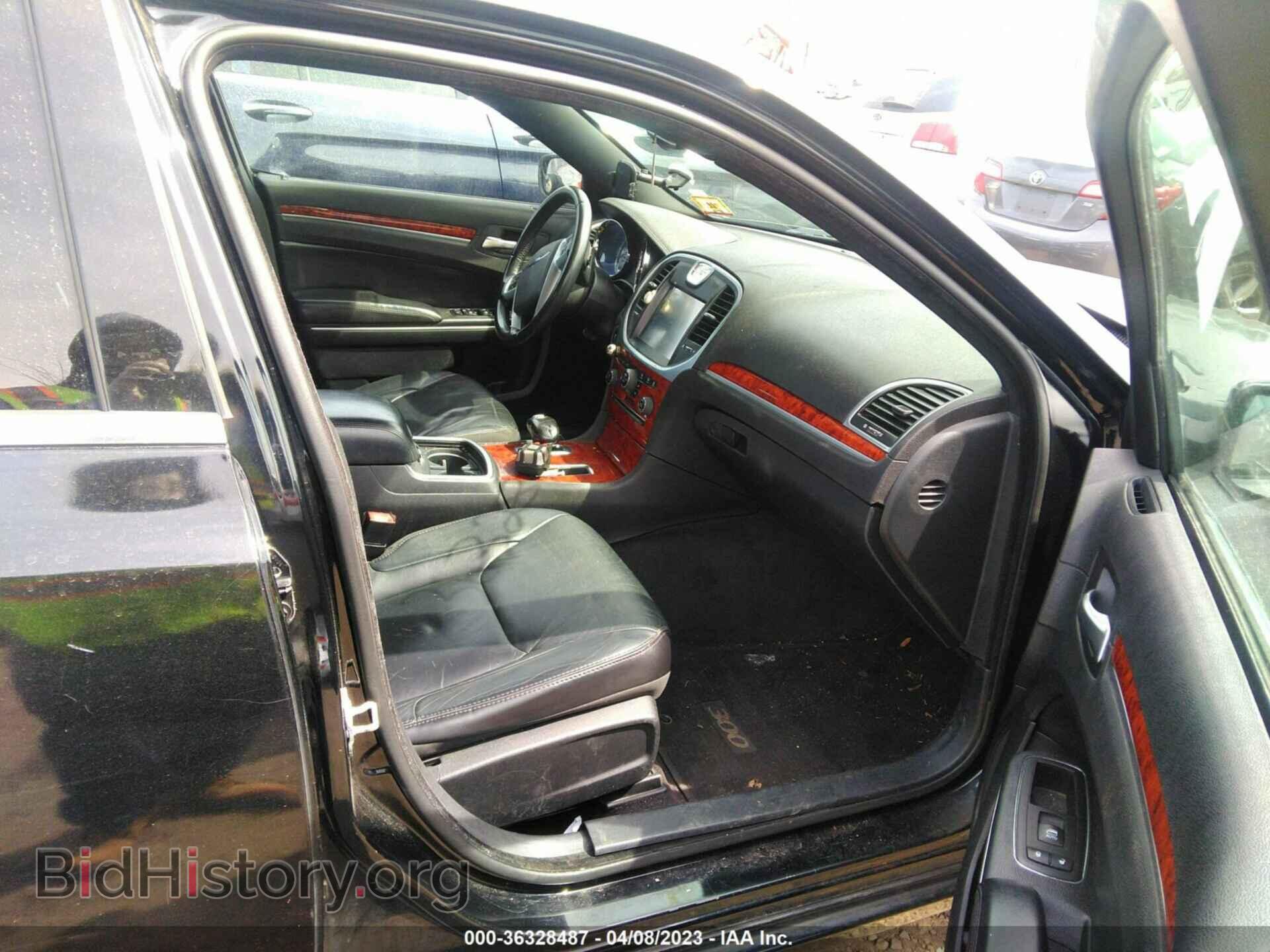 2014 CHRYSLER 300 - VIN: 2C3CCAAG9EH264881 - Фото 5