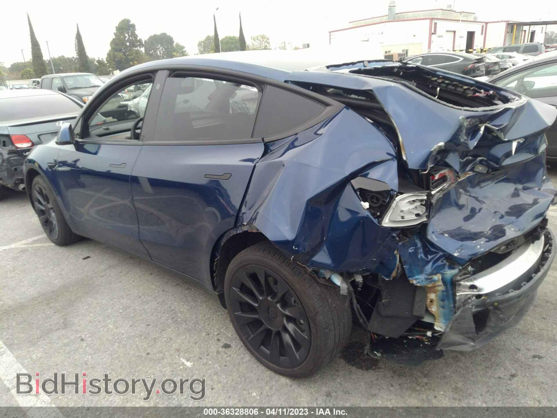 2022 TESLA MODEL Y - VIN: 7SAYGDEE3NF509330 - Photo 3