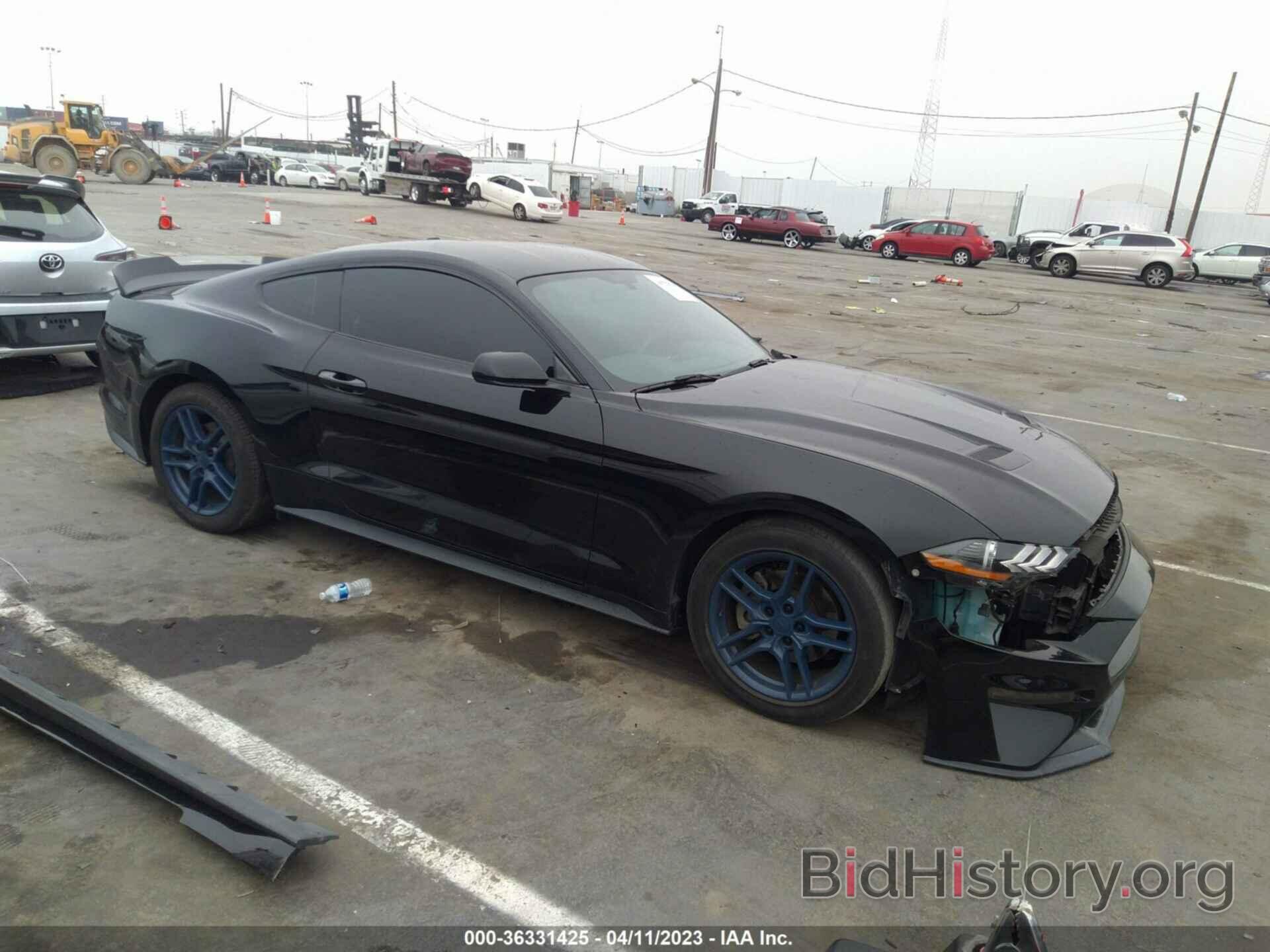 Photo 1FA6P8TH3J5185239 - FORD MUSTANG 2018