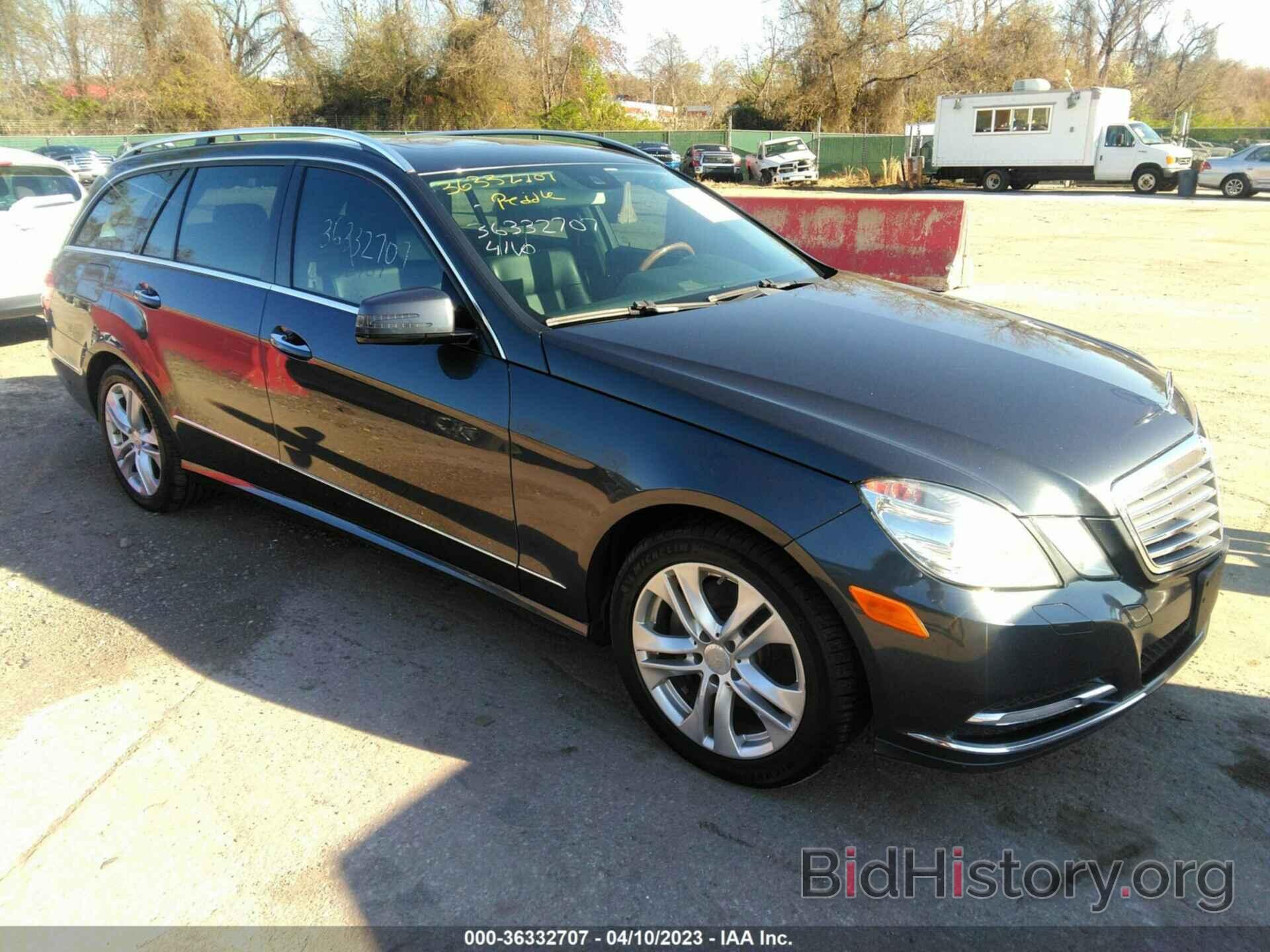 Photo WDDHH8HB5BA300913 - MERCEDES-BENZ E-CLASS 2011