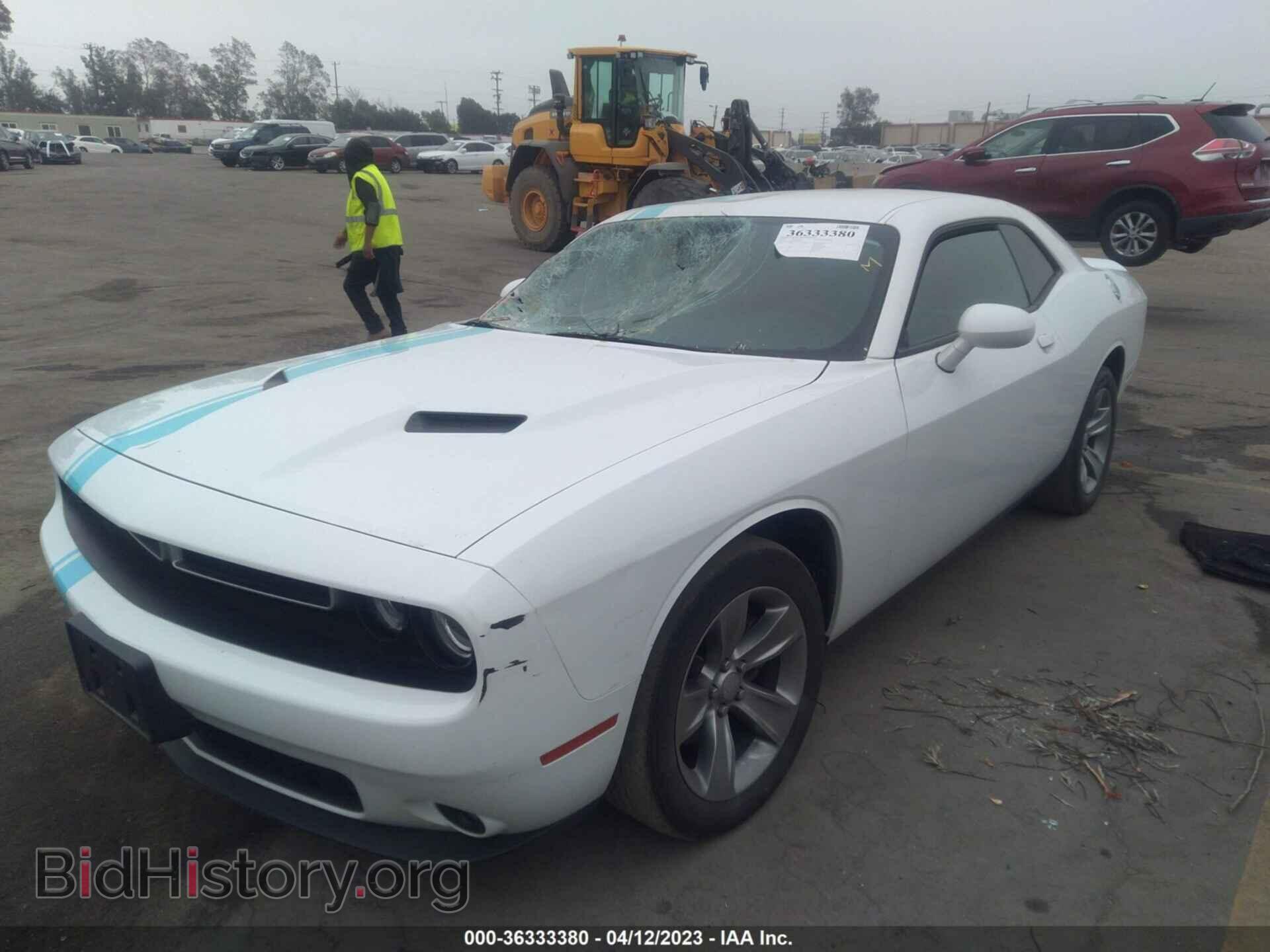 2019 DODGE CHALLENGER - VIN: 2C3CDZAG0KH744377 - Photo 2