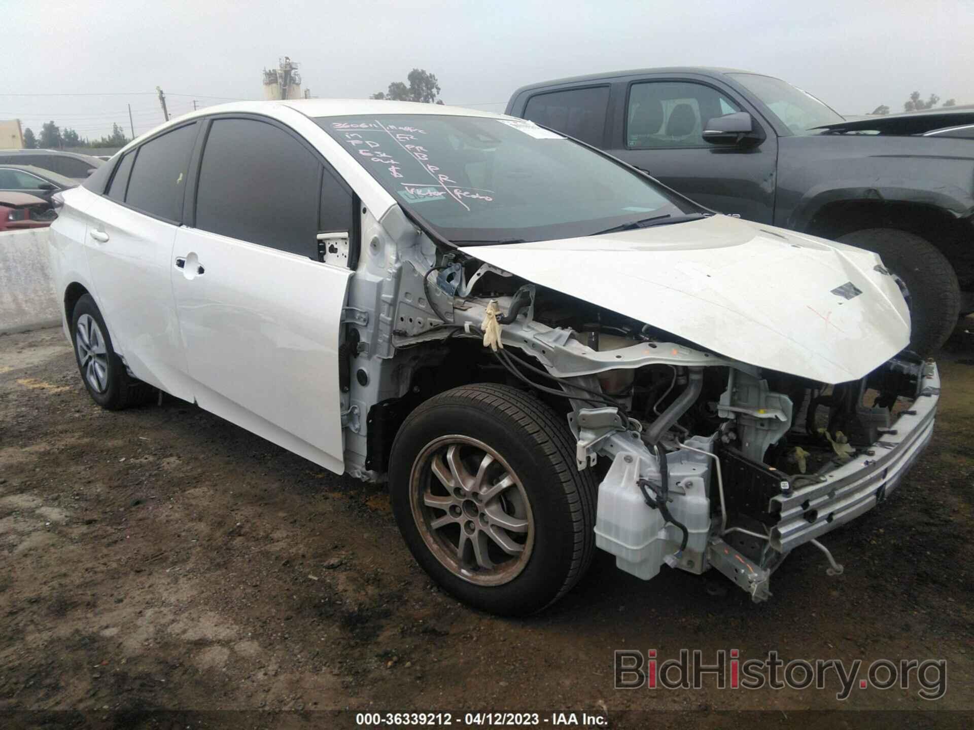 Photo JTDKBRFU3J3075812 - TOYOTA PRIUS 2018