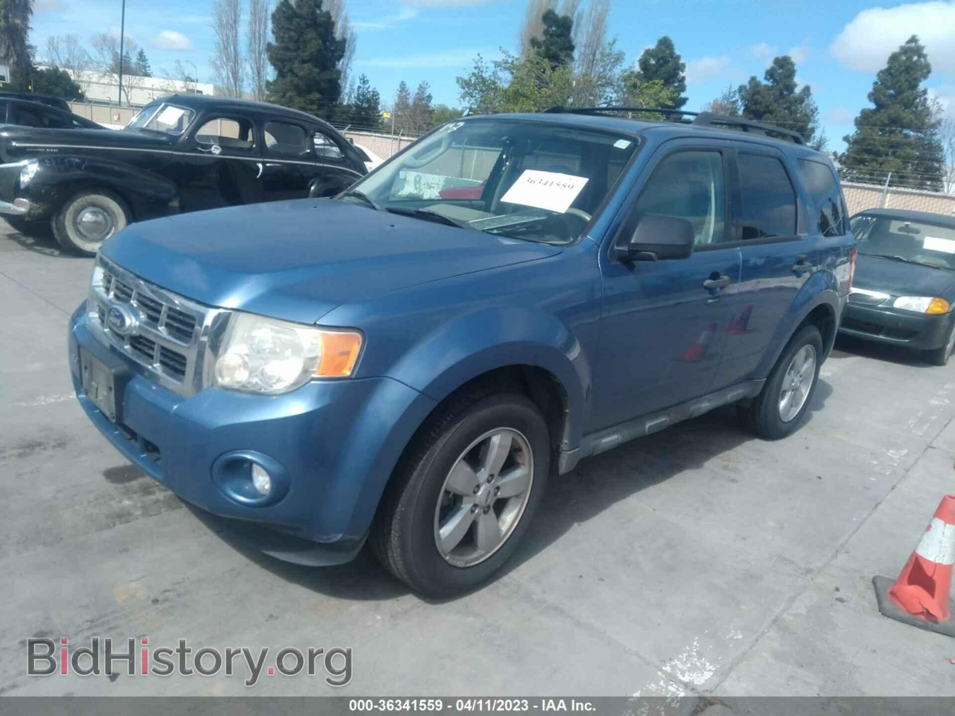 2010 FORD ESCAPE - VIN: 1FMCU0D72AKD26800 - Photo 2