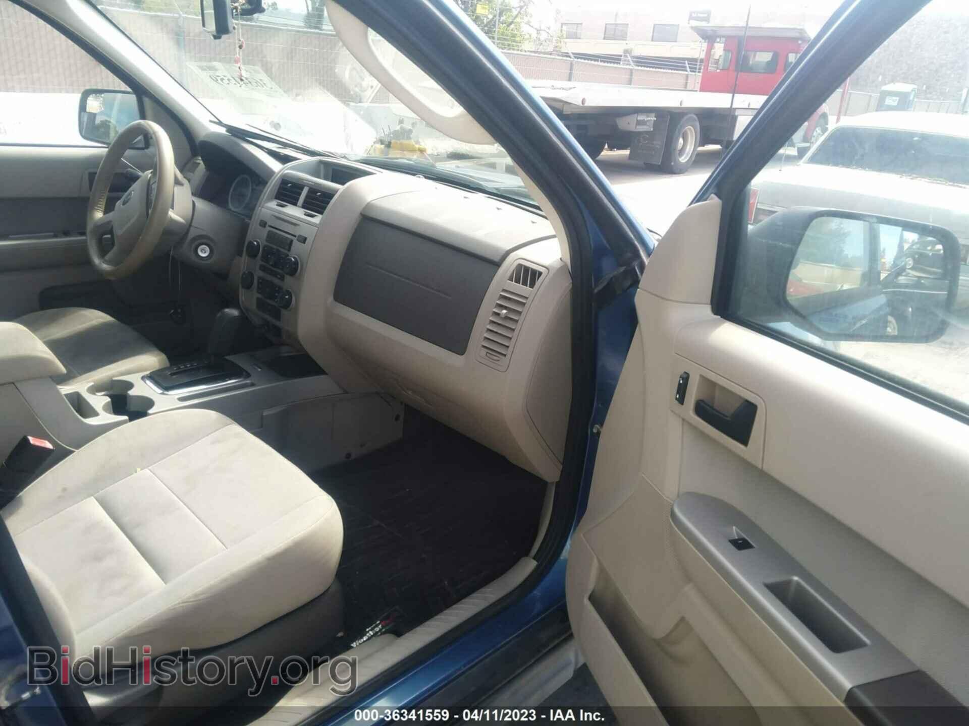 2010 FORD ESCAPE - VIN: 1FMCU0D72AKD26800 - Photo 5