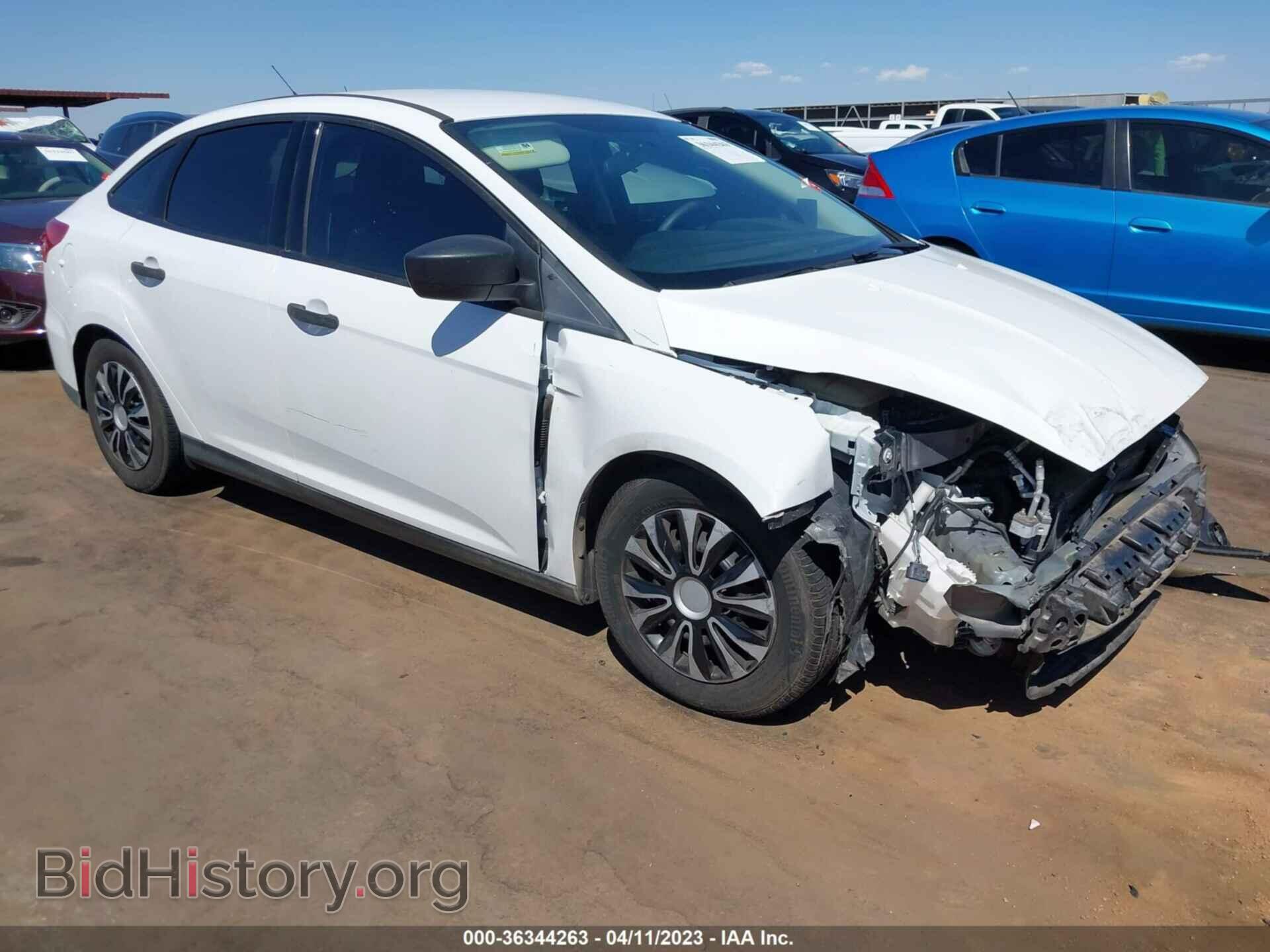 Photo 1FADP3E2XGL392377 - FORD FOCUS 2016