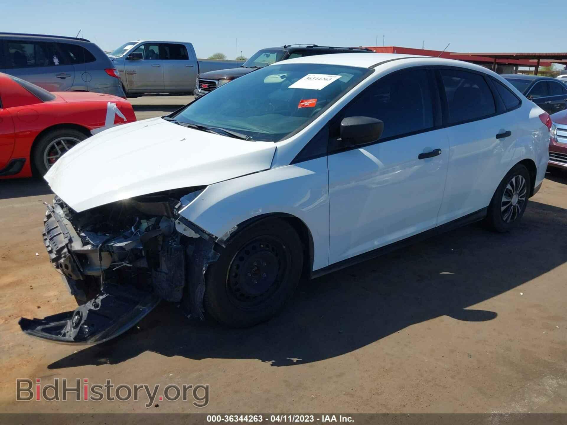 2016 FORD FOCUS - VIN: 1FADP3E2XGL392377 - Photo 2
