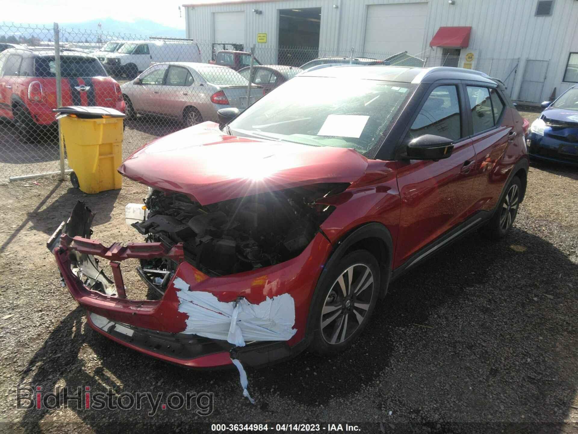 2019 NISSAN KICKS - VIN: 3N1CP5CU3KL546952 - Фото 2
