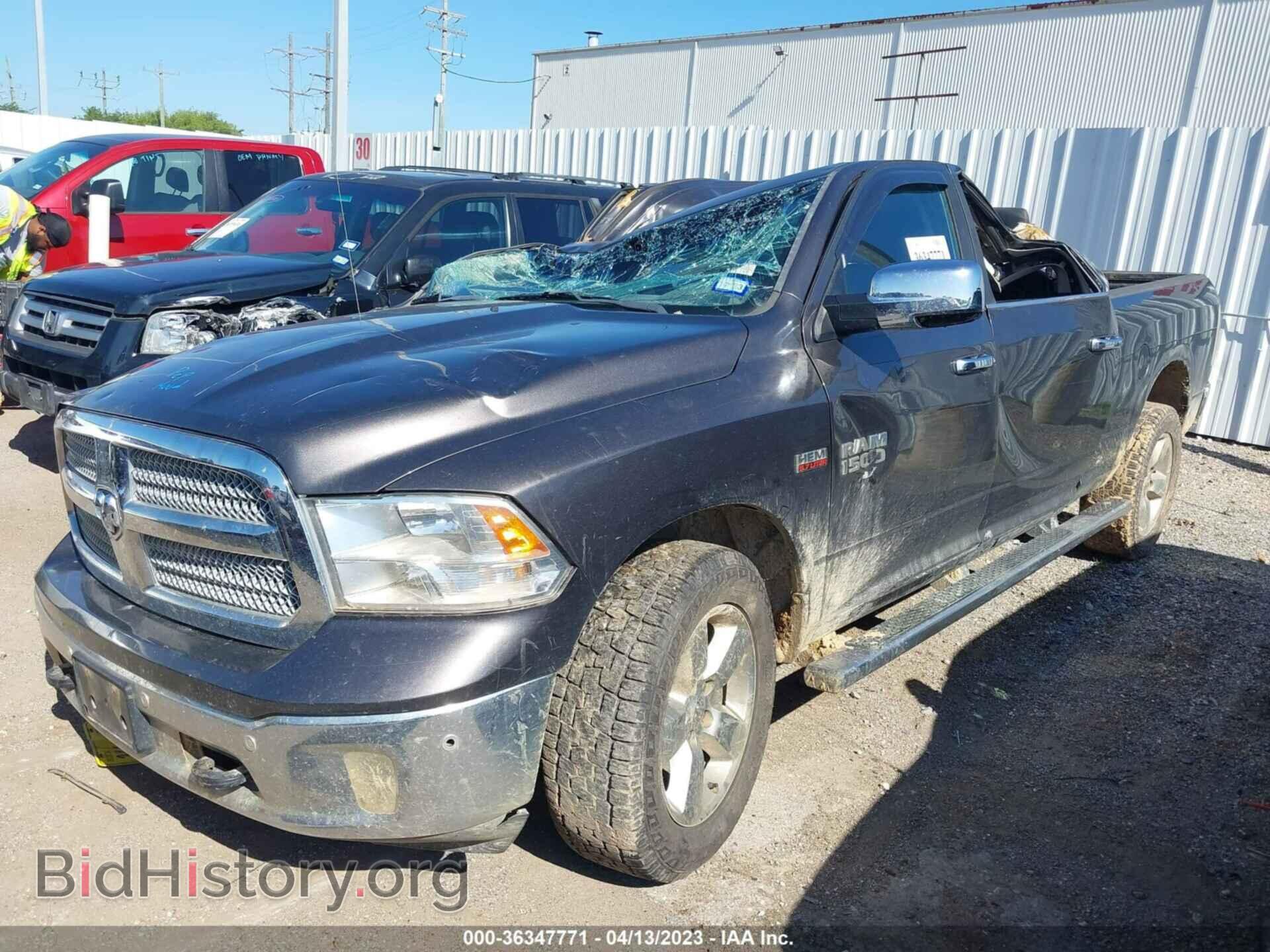 2017 RAM 1500 - VIN: 1C6RR7TT0HS725939 - Photo 2