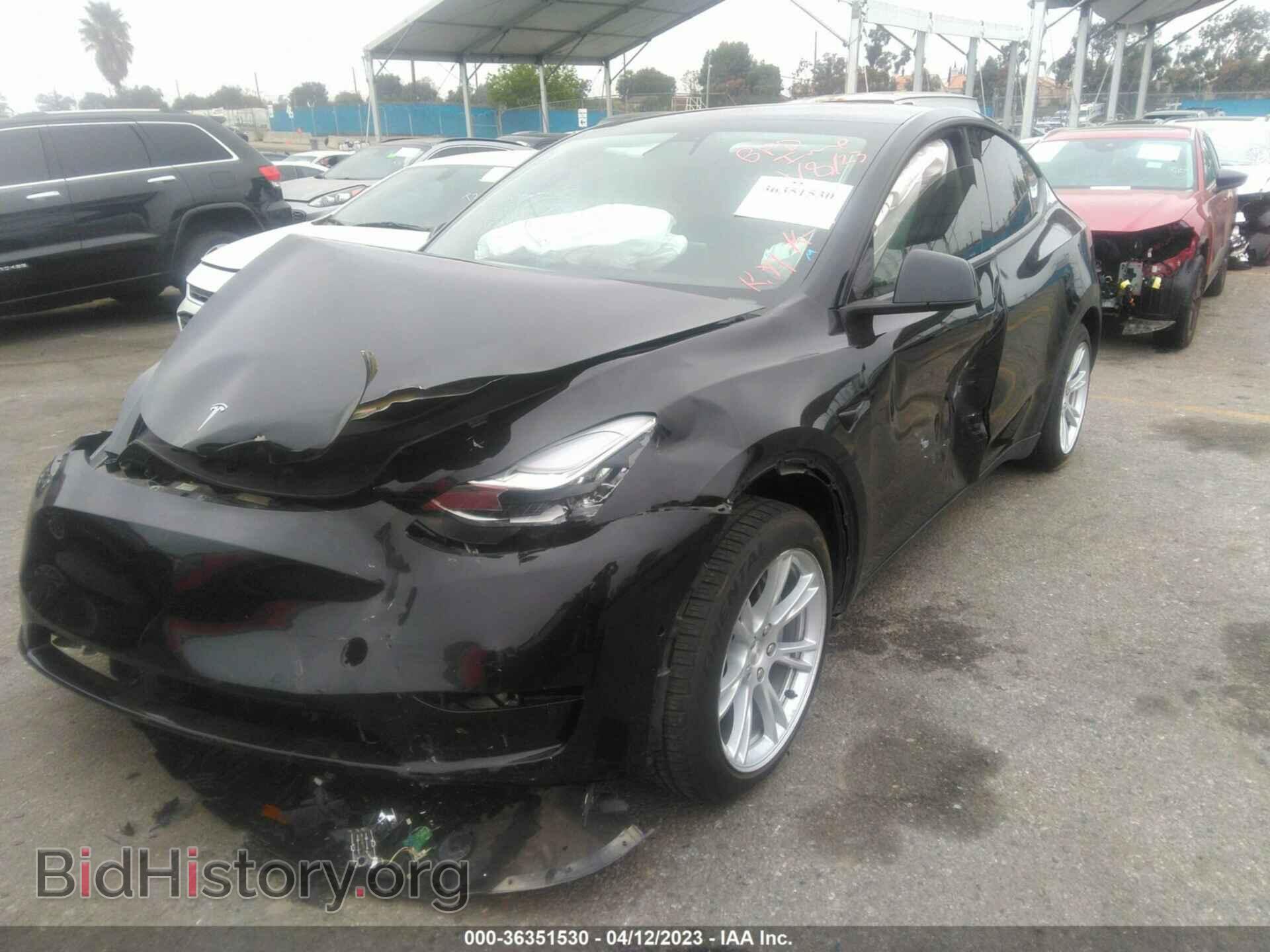 2021 TESLA MODEL Y - VIN: 5YJYGDEE4MF215320 - Фото 2