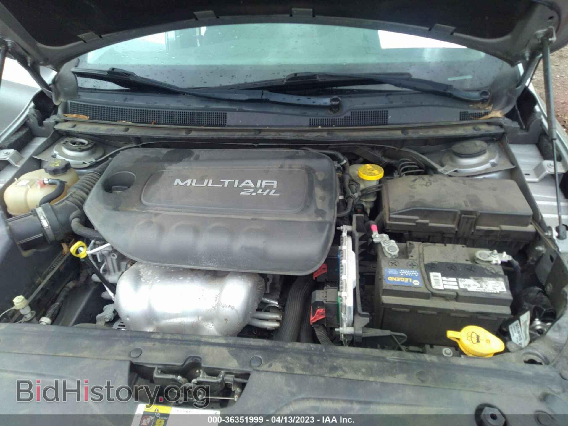 2015 CHRYSLER 200 - VIN: 1C3CCCAB1FN666256 - Фото 10