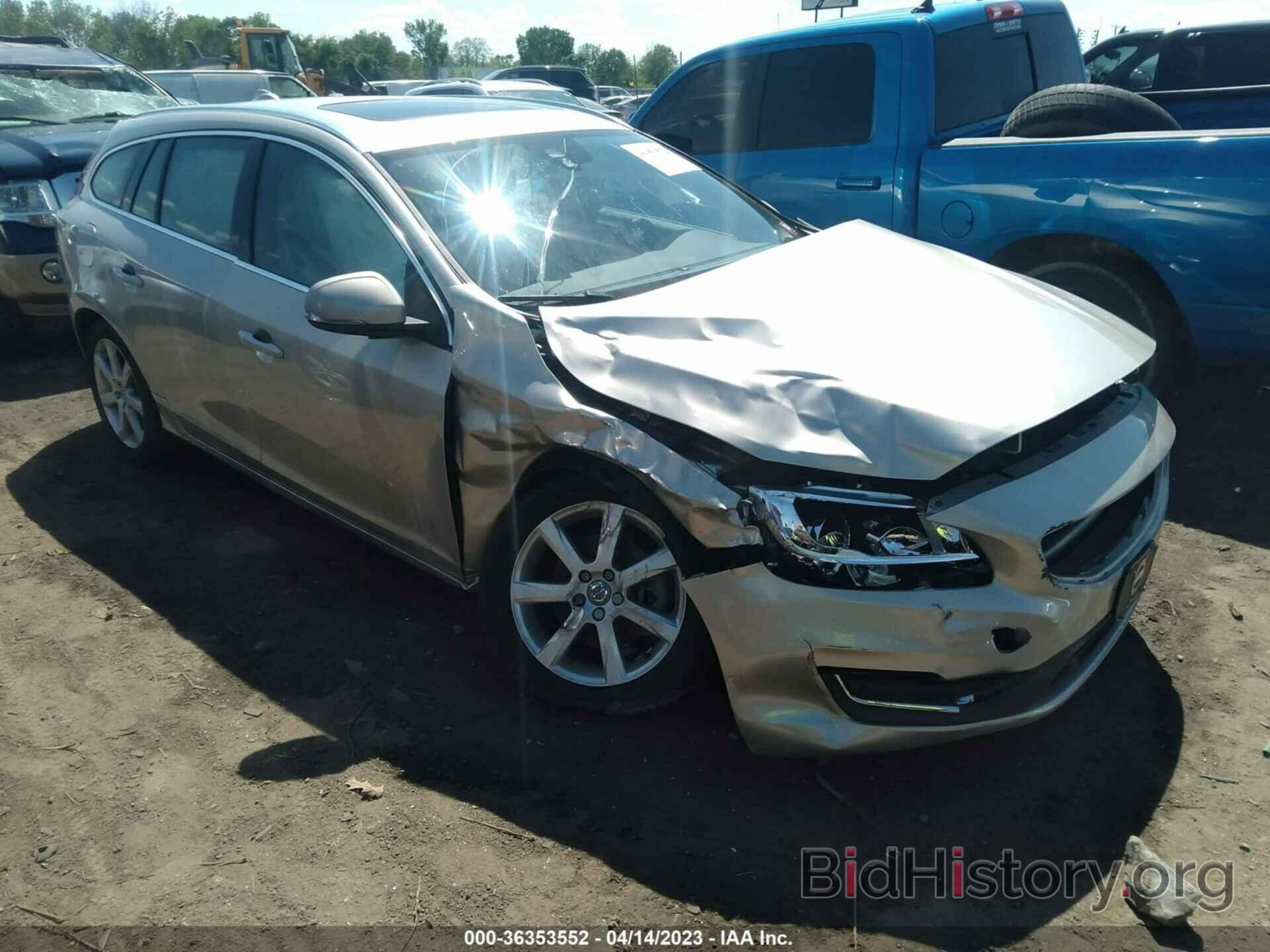 Photo YV140MEK8H1338104 - VOLVO V60 2017