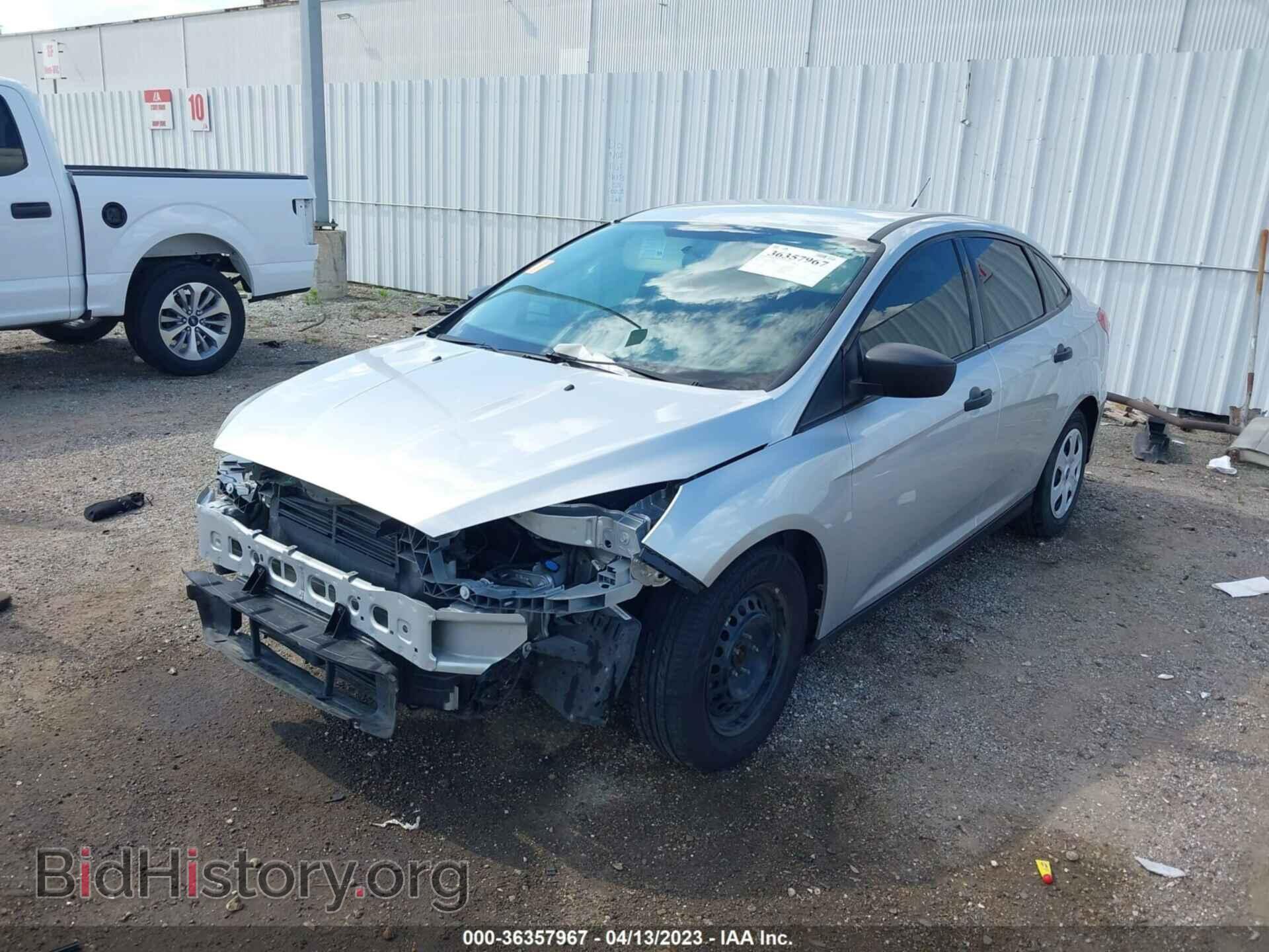 2018 FORD FOCUS - VIN: 1FADP3E26JL210696 - Фото 2