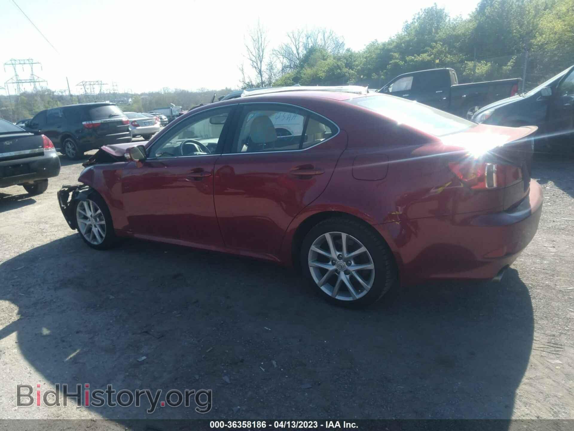 2011 LEXUS IS 350 - VIN: JTHCE5C28B5000986 - Photo 3