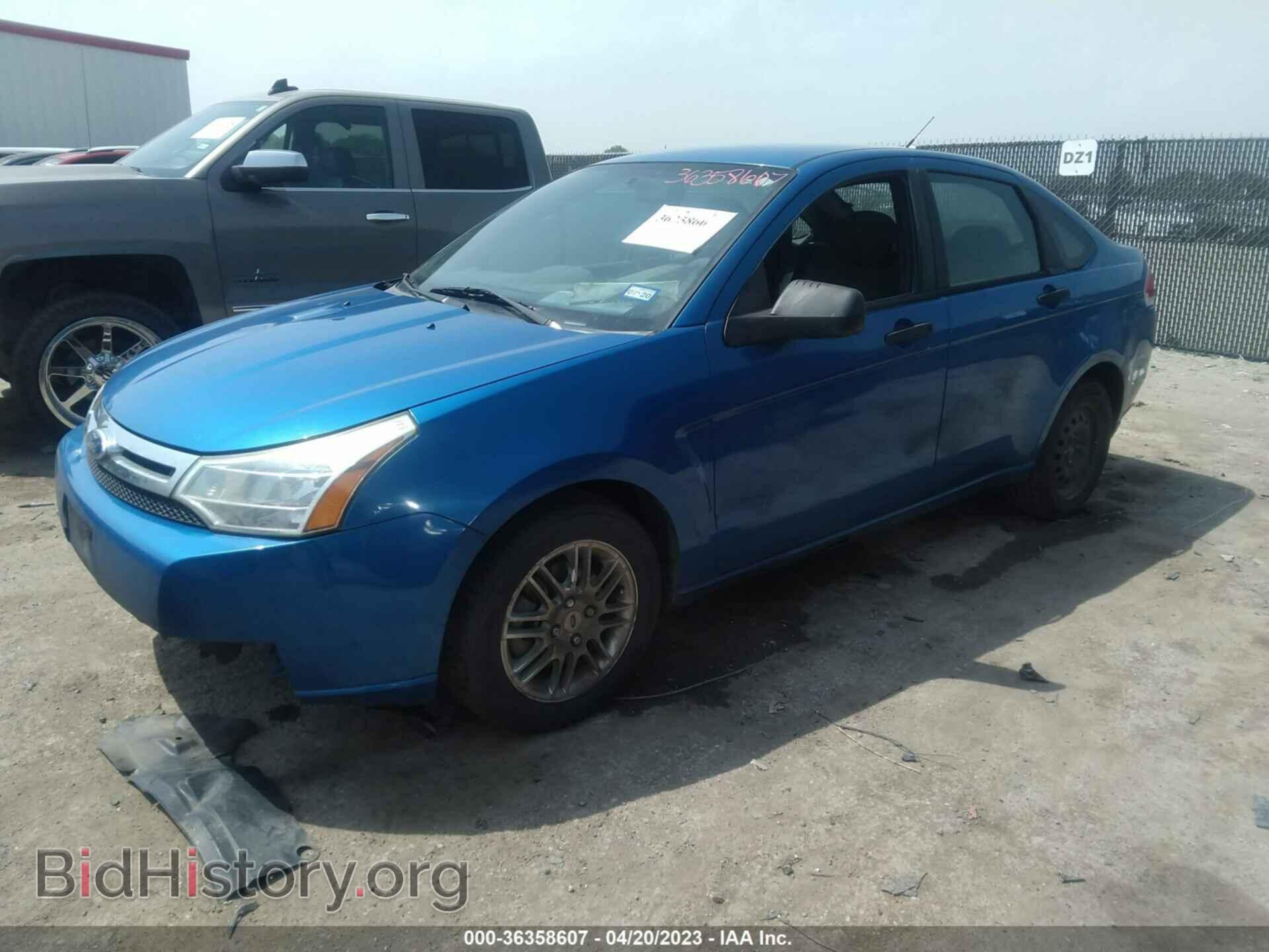 2011 FORD FOCUS - VIN: 1FAHP3FN5BW125200 - Фото 2