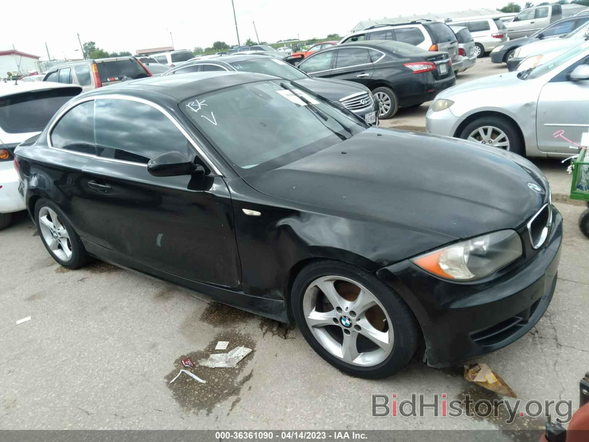 Photo WBAUP735X9VF09901 - BMW 1 SERIES 2009