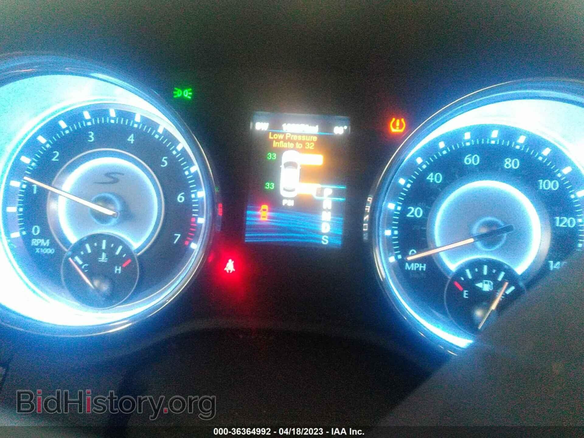2014 CHRYSLER 300 - VIN: 2C3CCABG8EH138798 - Фото 7