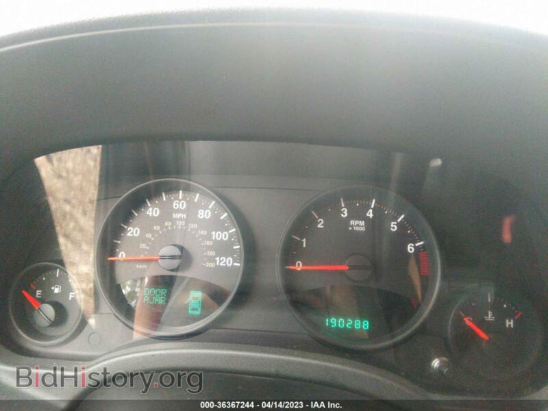 2012 Jeep COMPASS (VIN 1C4NJDEB6CD602886) — photo 7 of 11