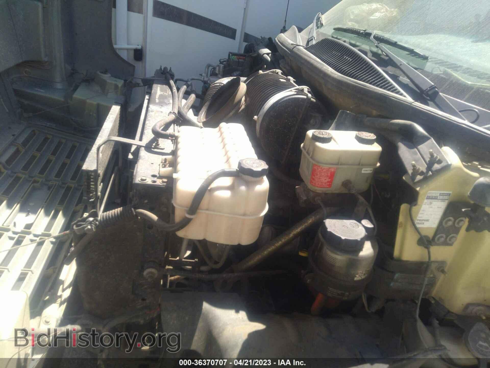 2005 GMC C5500 - VIN: 1GDG5C1E55F906334 - Photo 10