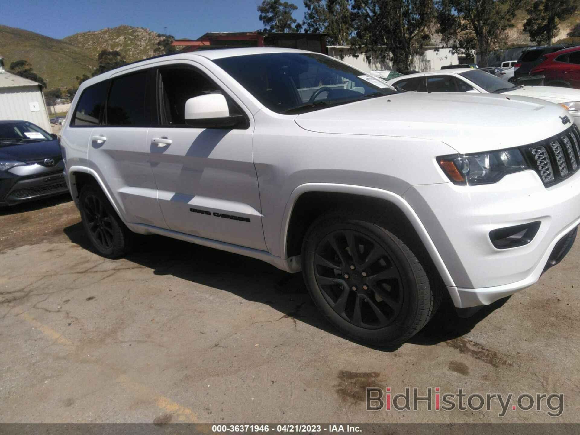 Photo 1C4RJEAG4HC823022 - JEEP GRAND CHEROKEE 2017