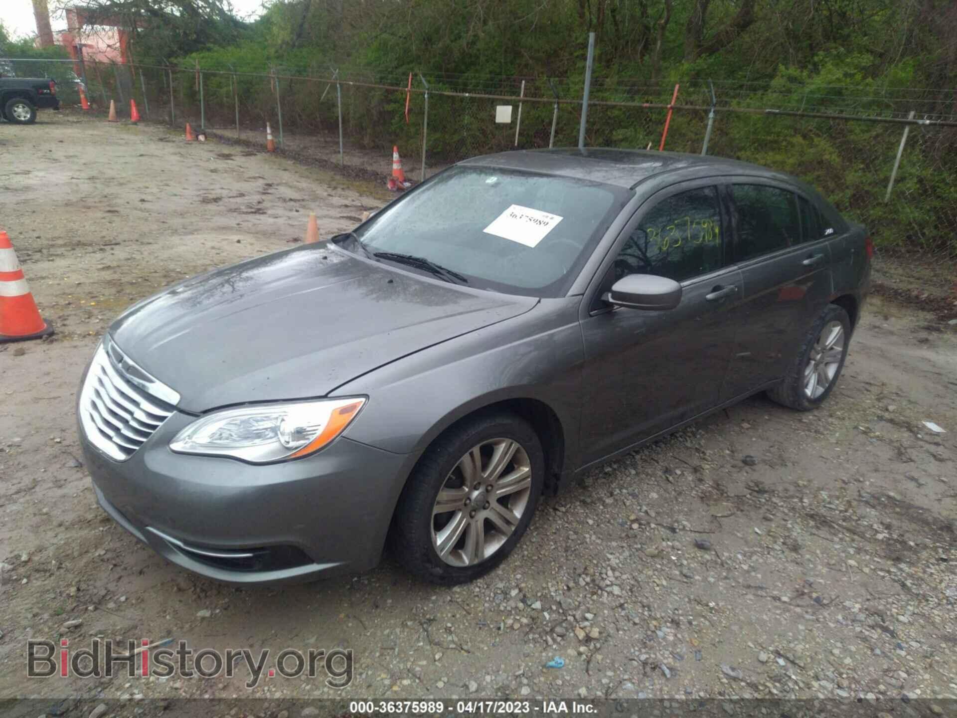 2012 CHRYSLER 200 - VIN: 1C3CCBBB9CN174269 - Фото 2