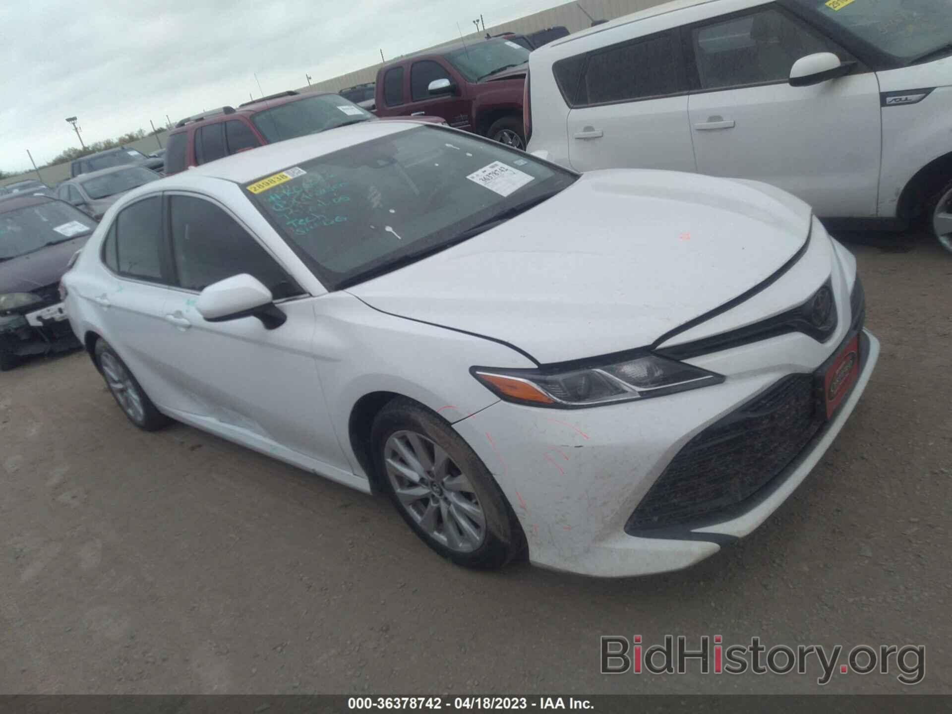 Photo 4T1B11HKXKU284570 - TOYOTA CAMRY 2019