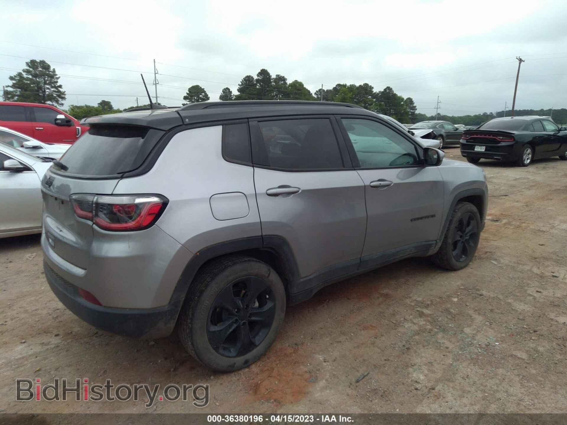 2019 JEEP COMPASS - VIN: 3C4NJCBB2KT743395 - Фото 4
