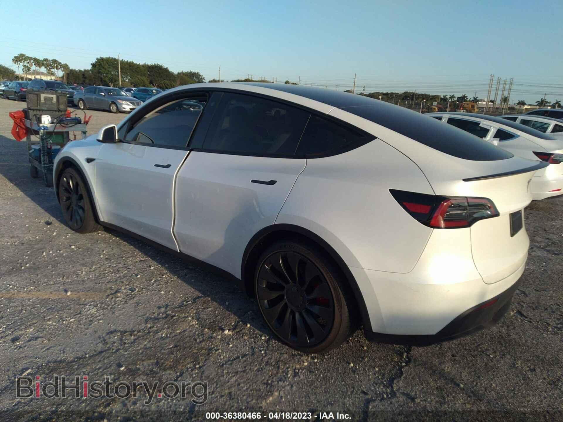 2023 TESLA MODEL Y - VIN: 7SAYGDEF2PF700071 - Photo 3