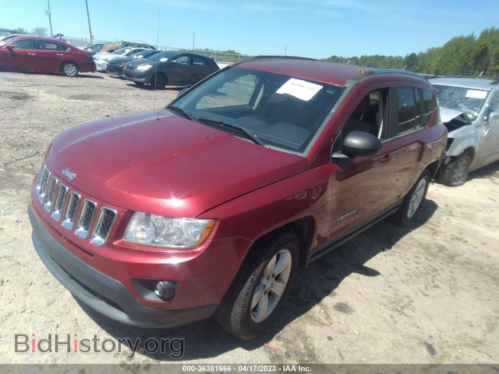2011 JEEP COMPASS - VIN: 1J4NT1FA1BD219851 - Photo 2