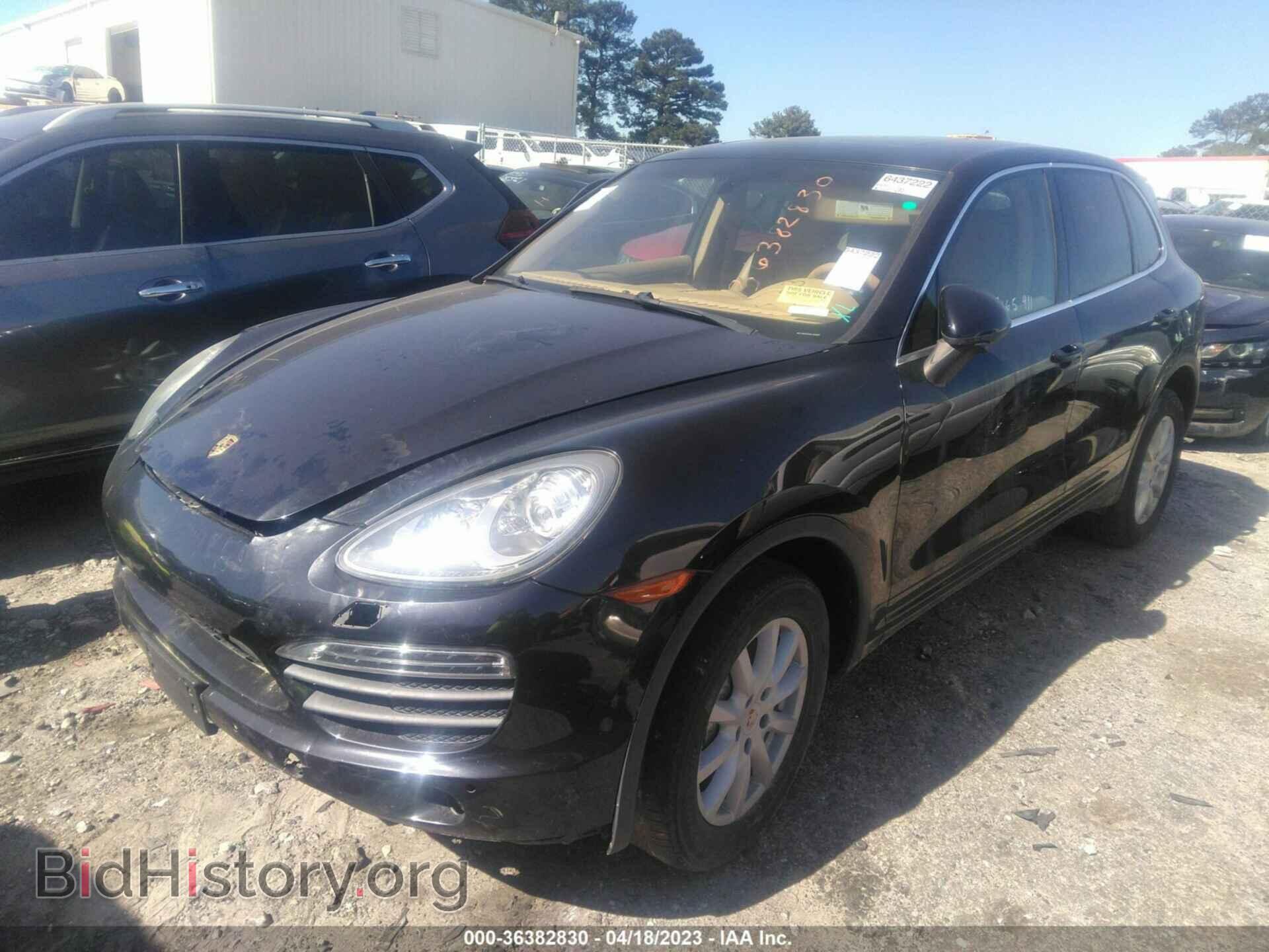 2011 PORSCHE CAYENNE - VIN: WP1AB2A25BLA55988 - Фото 2