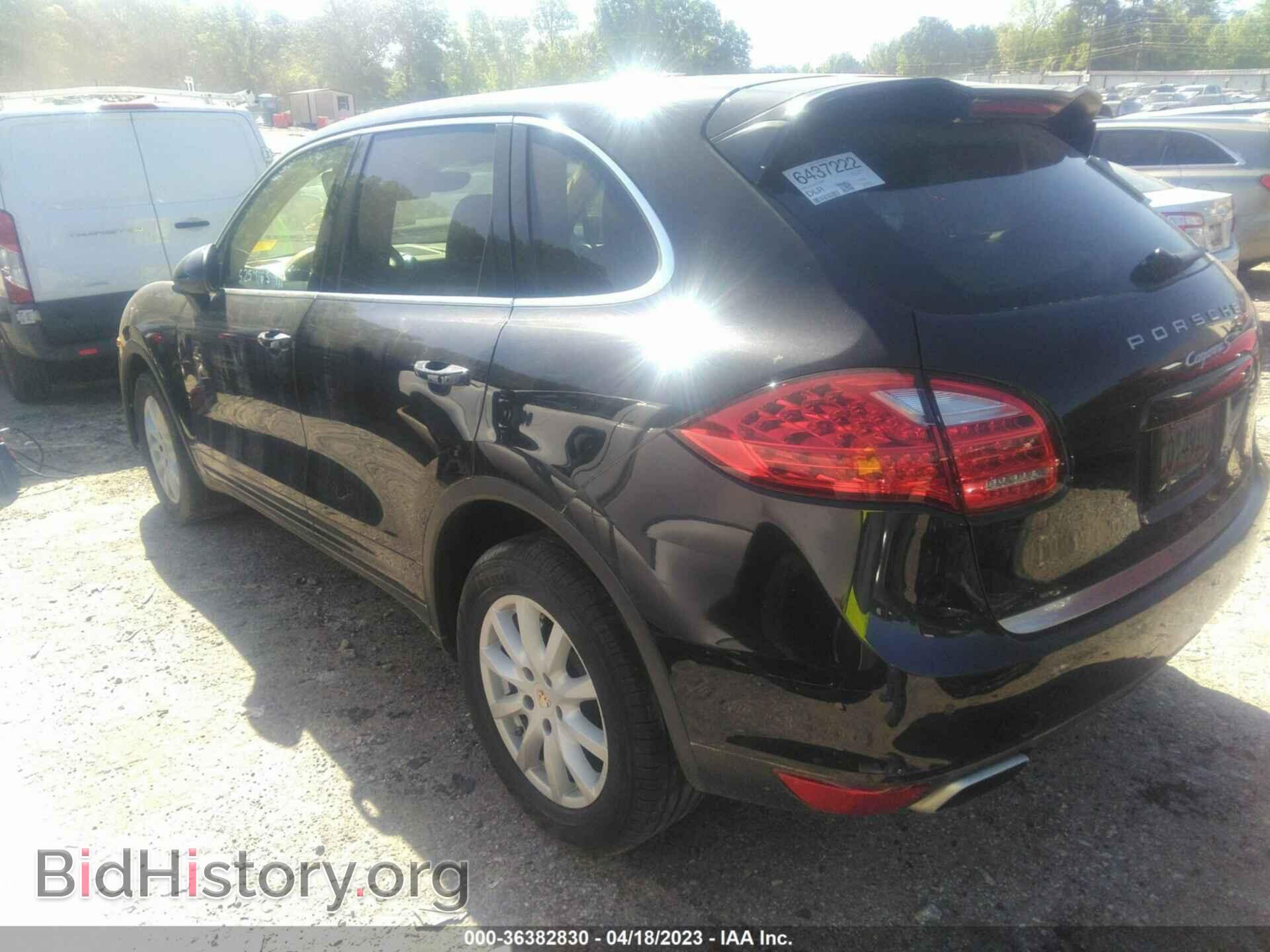 2011 PORSCHE CAYENNE - VIN: WP1AB2A25BLA55988 - Фото 3