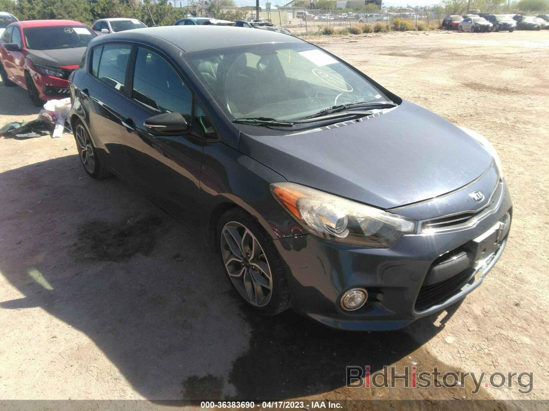 Photo KNAFZ5A31G5631856 - KIA FORTE 5-DOOR 2016