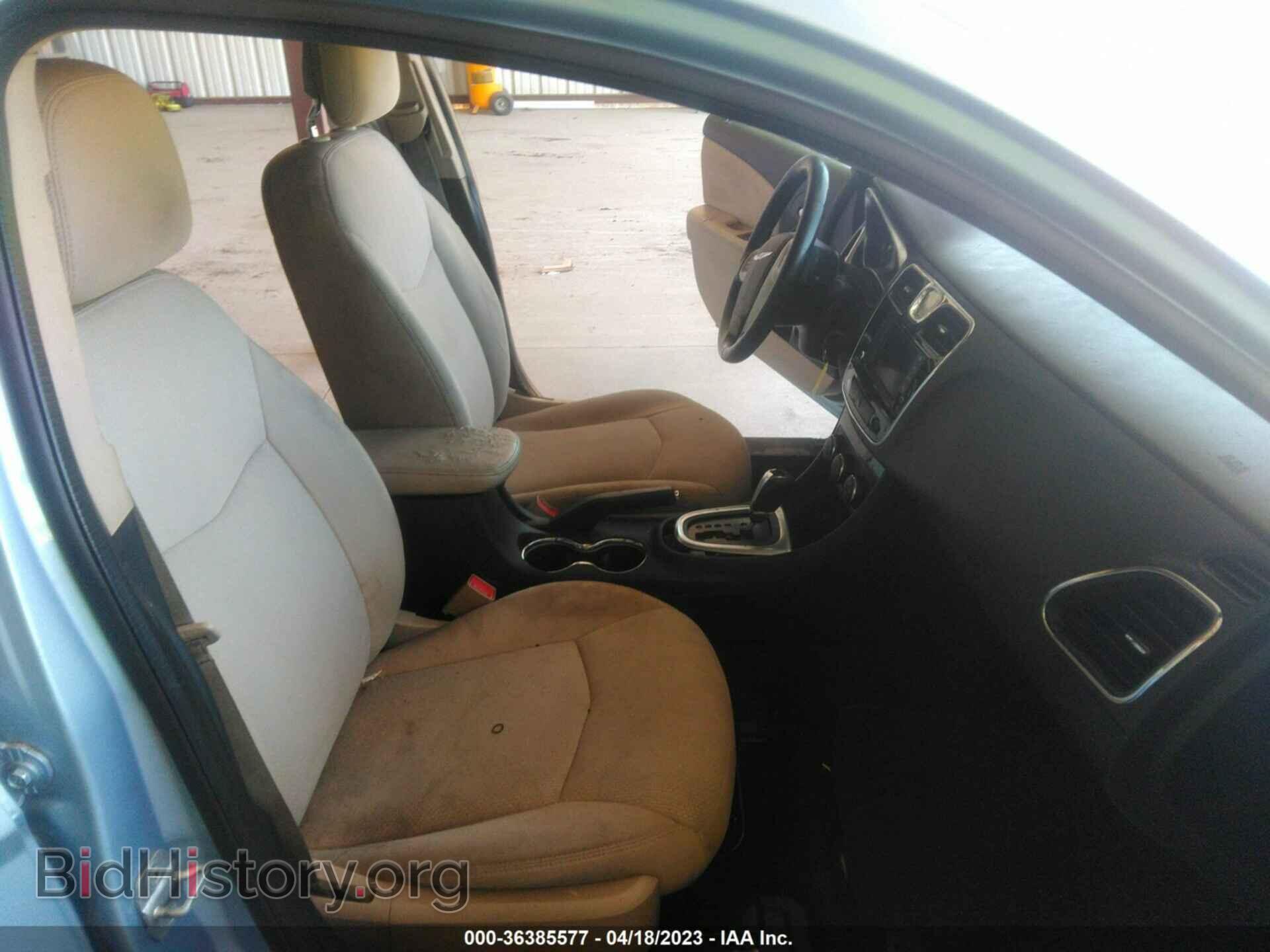2012 CHRYSLER 200 - VIN: 1C3CCBBB3CN241660 - Фото 4