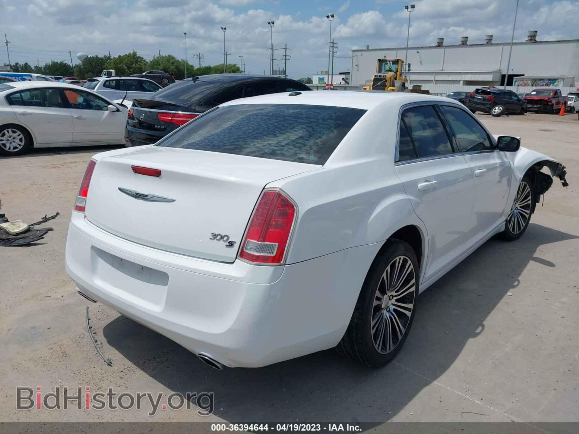 2013 CHRYSLER 300 - VIN: 2C3CCABG3DH520414 - Фото 4