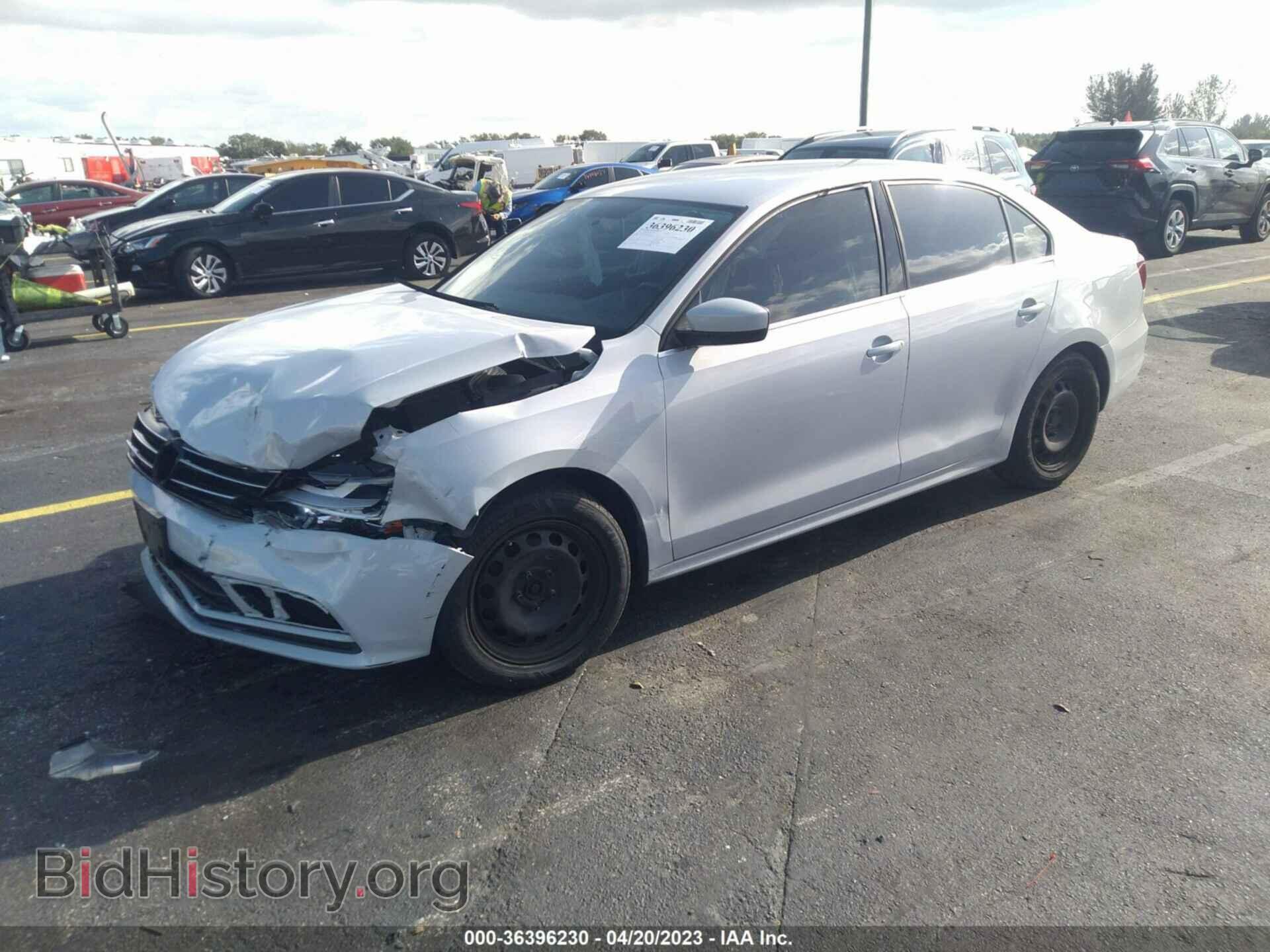 2017 VOLKSWAGEN JETTA - VIN: 3VW2B7AJ8HM405533 - Фото 2